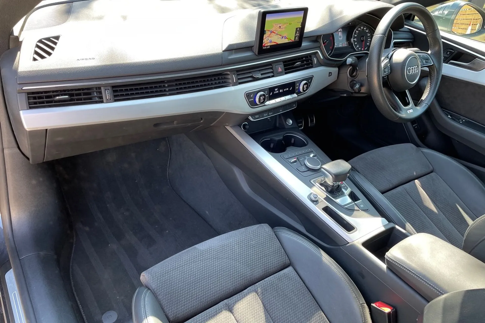 Audi A5 thumbnail image number 29