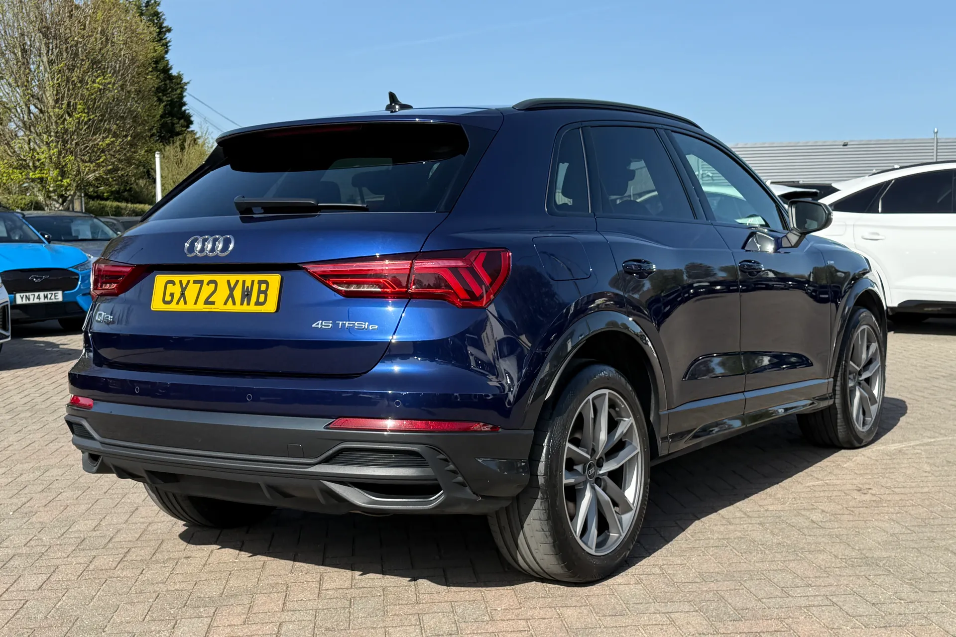 Audi Q3 thumbnail image number 28