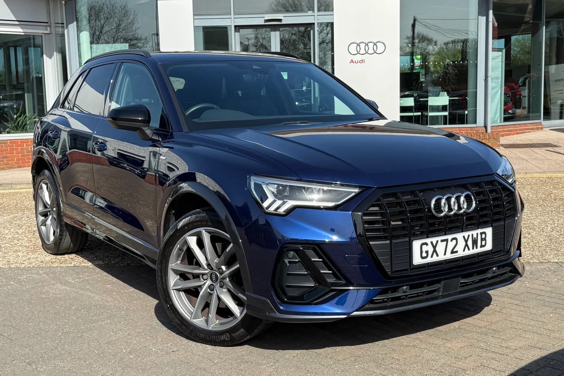 Audi Q3 thumbnail image number 20