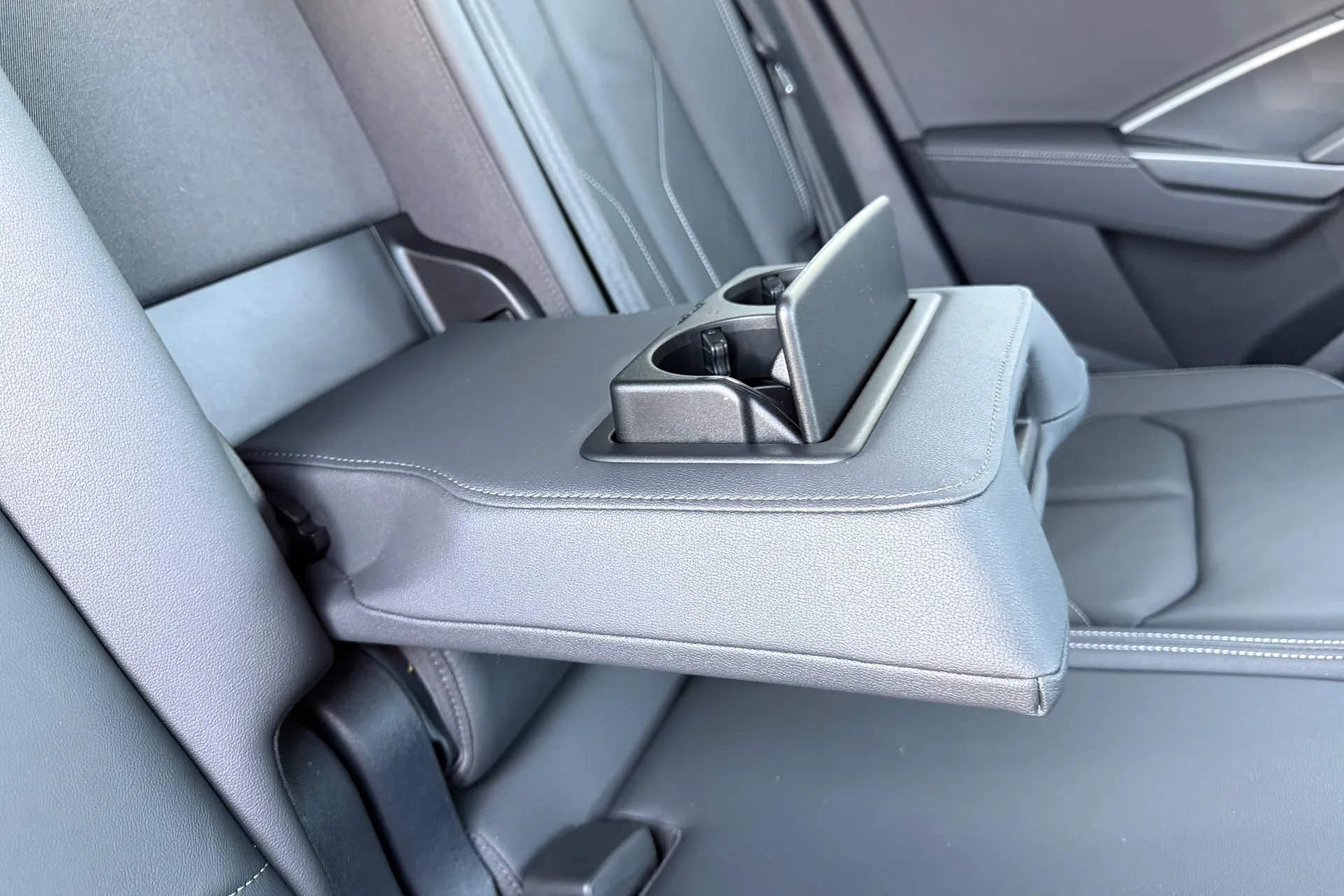 Audi Q3 thumbnail image number 42