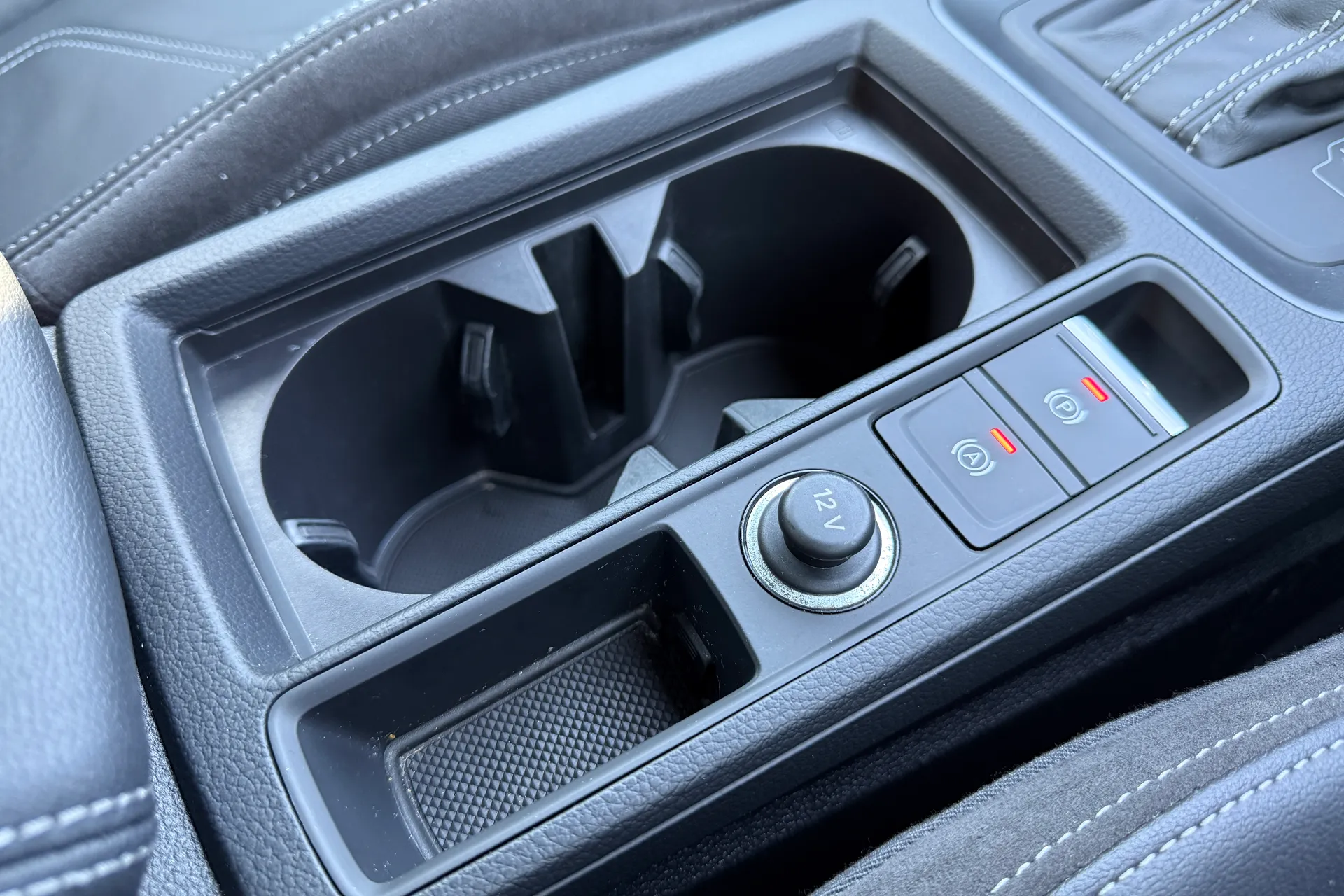 Audi Q3 thumbnail image number 37