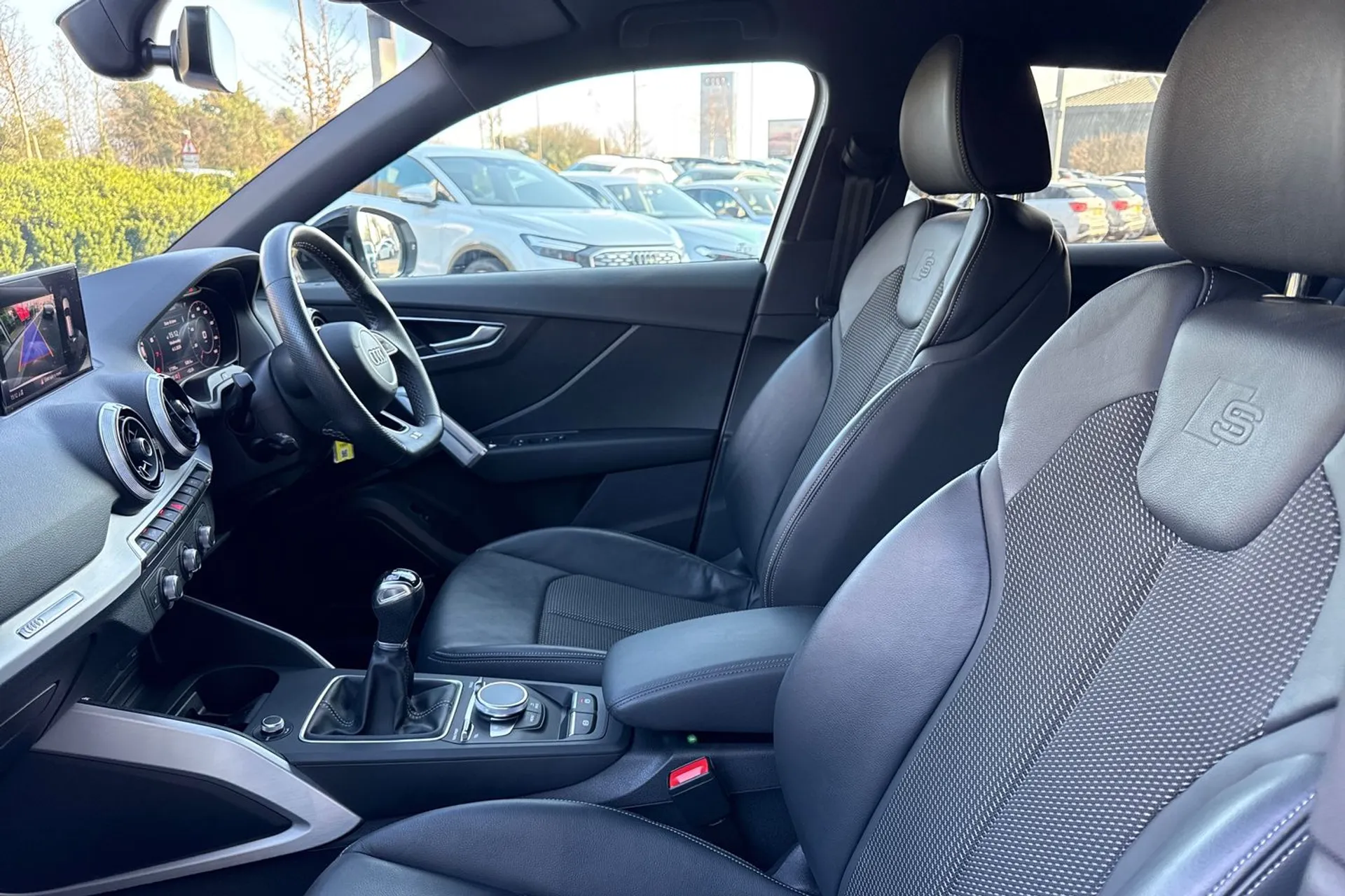 Audi Q2 thumbnail image number 50