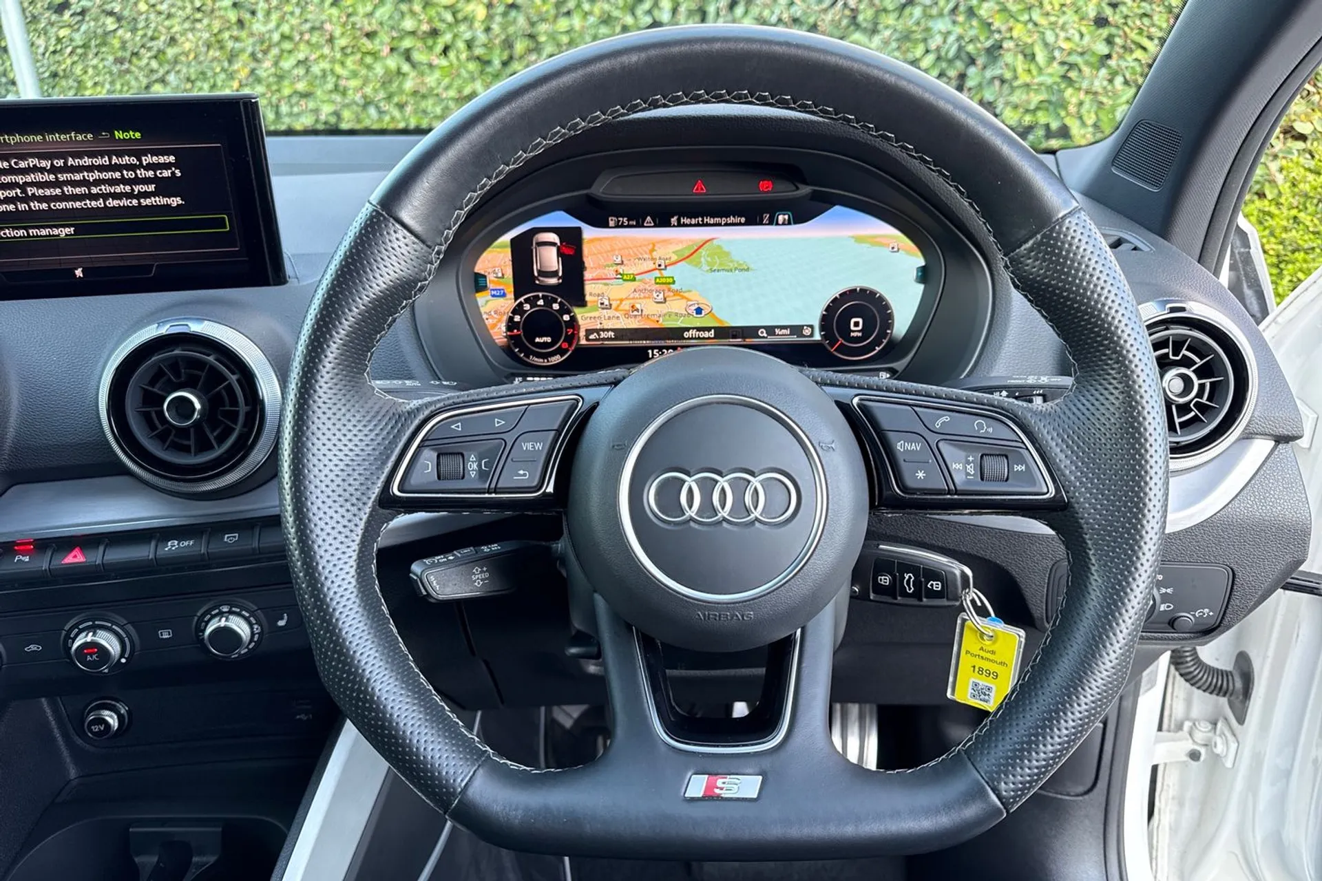 Audi Q2 thumbnail image number 8