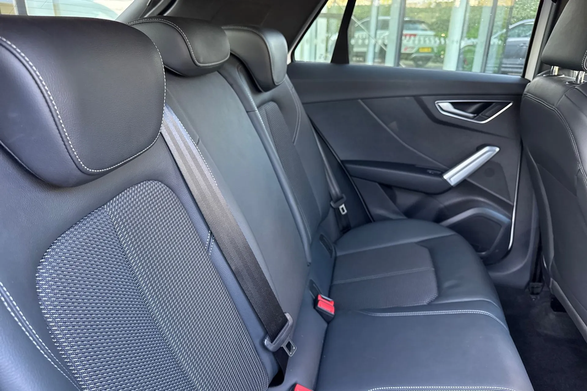 Audi Q2 thumbnail image number 42