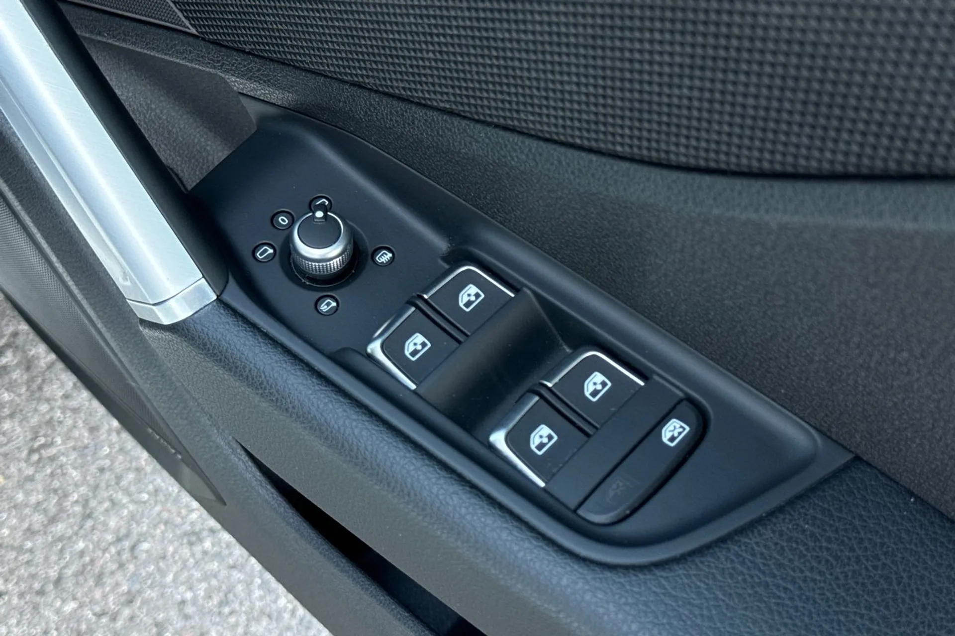 Audi Q2 thumbnail image number 49