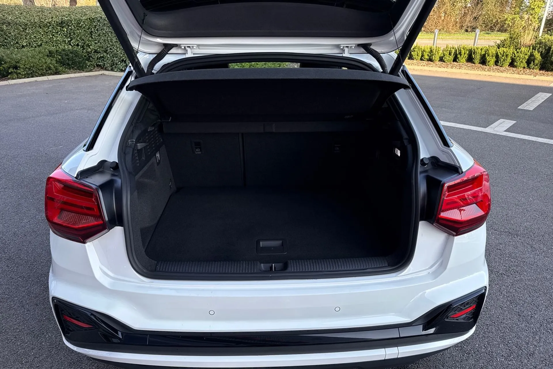 Audi Q2 thumbnail image number 35