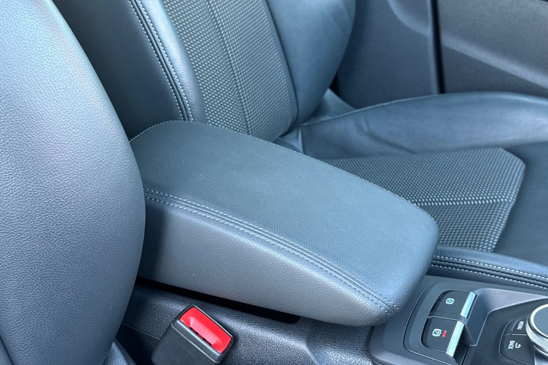 Audi Q2 thumbnail image number 47