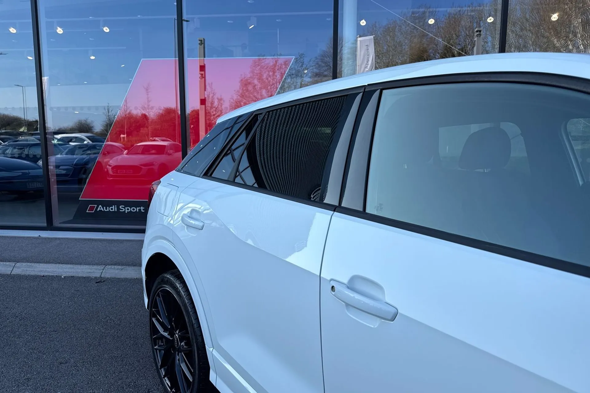 Audi Q2 thumbnail image number 23