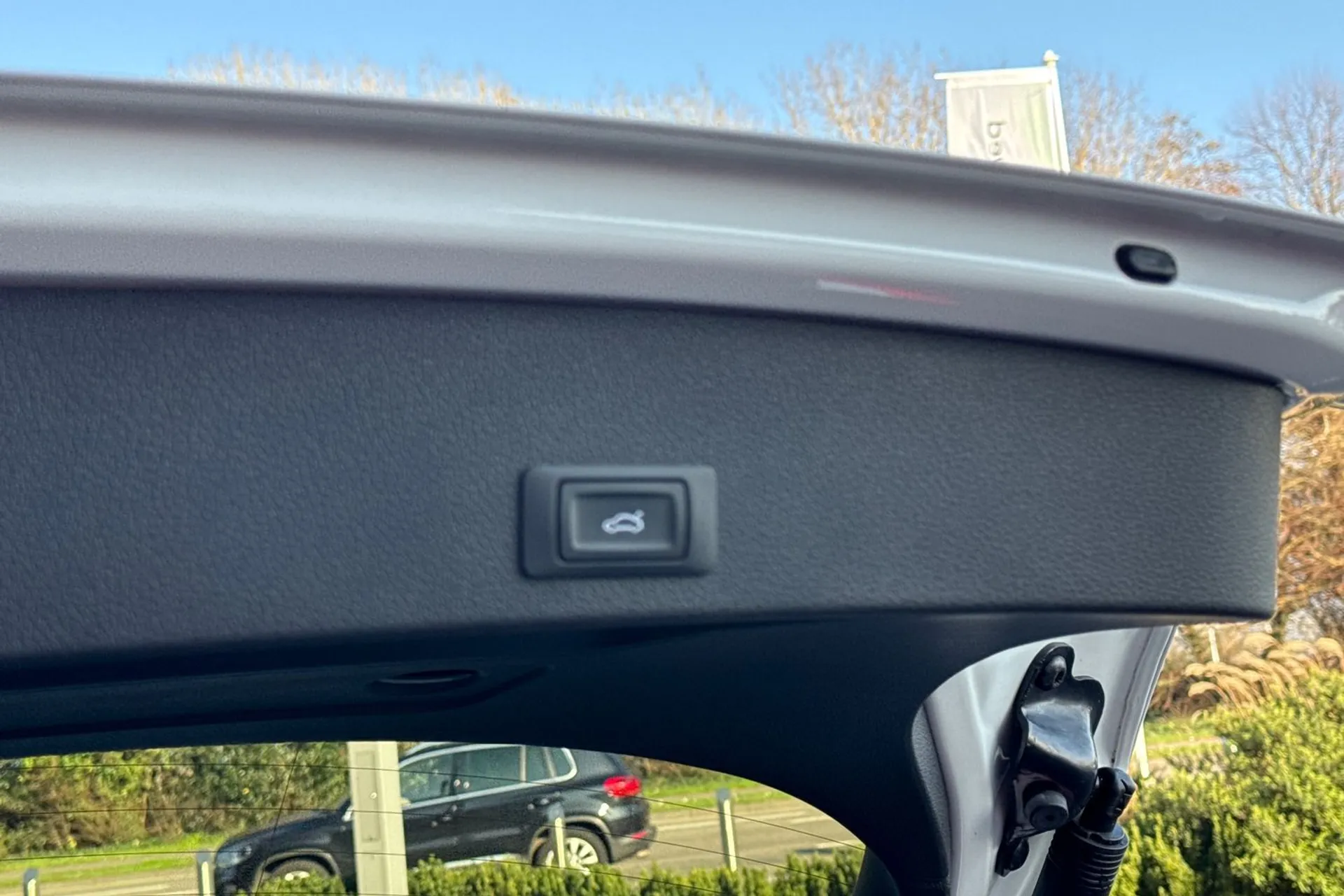 Audi Q2 thumbnail image number 37