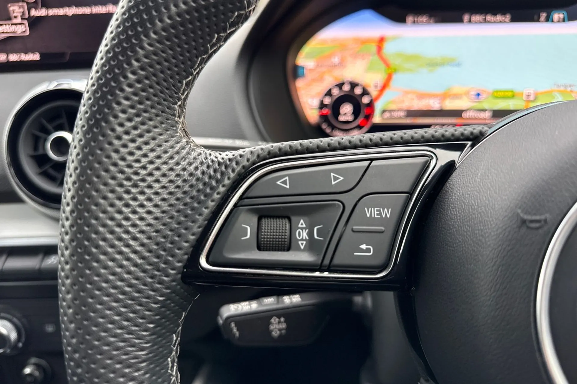 Audi Q2 thumbnail image number 44