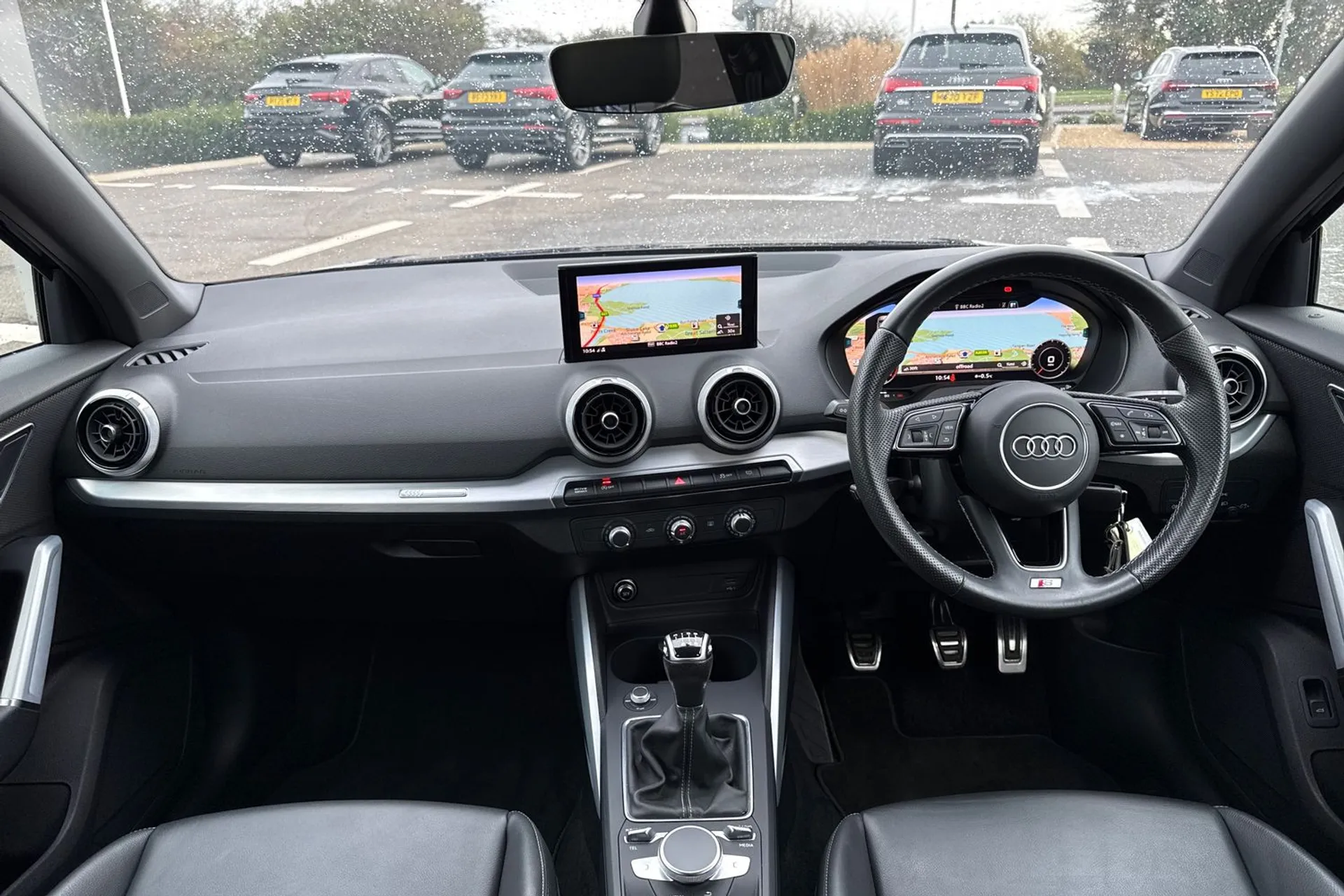 Audi Q2 thumbnail image number 3