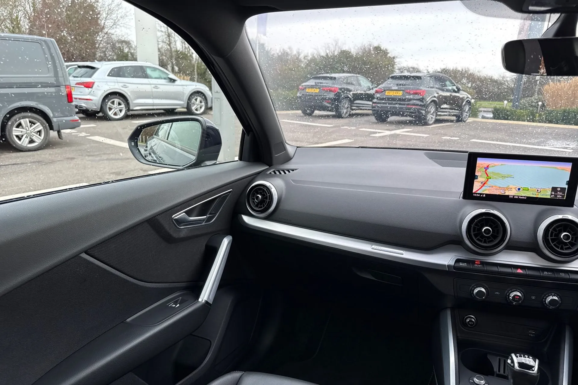 Audi Q2 thumbnail image number 38