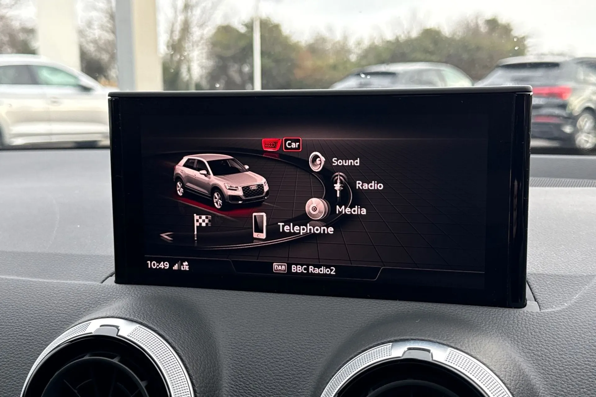 Audi Q2 thumbnail image number 46