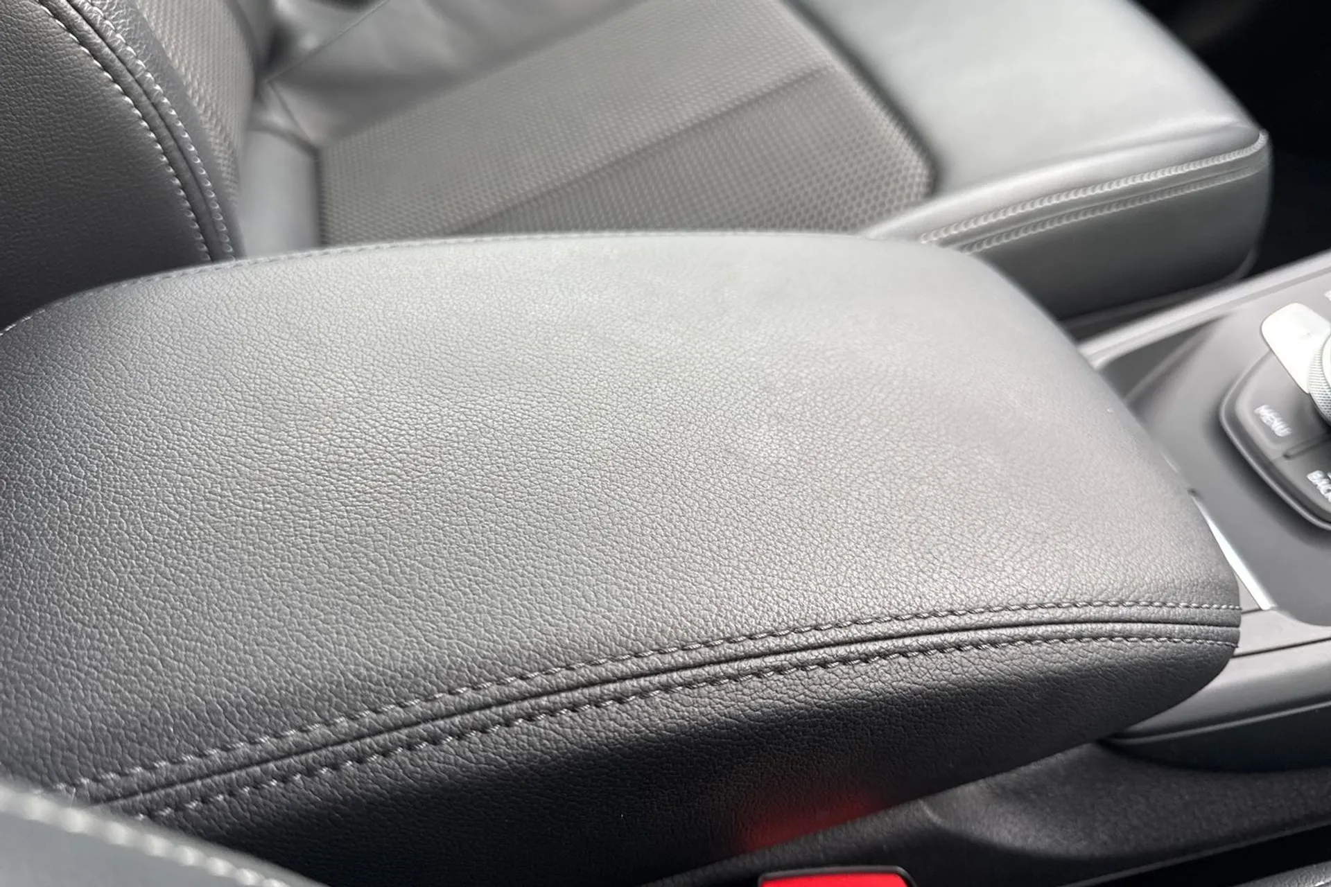 Audi Q2 thumbnail image number 47