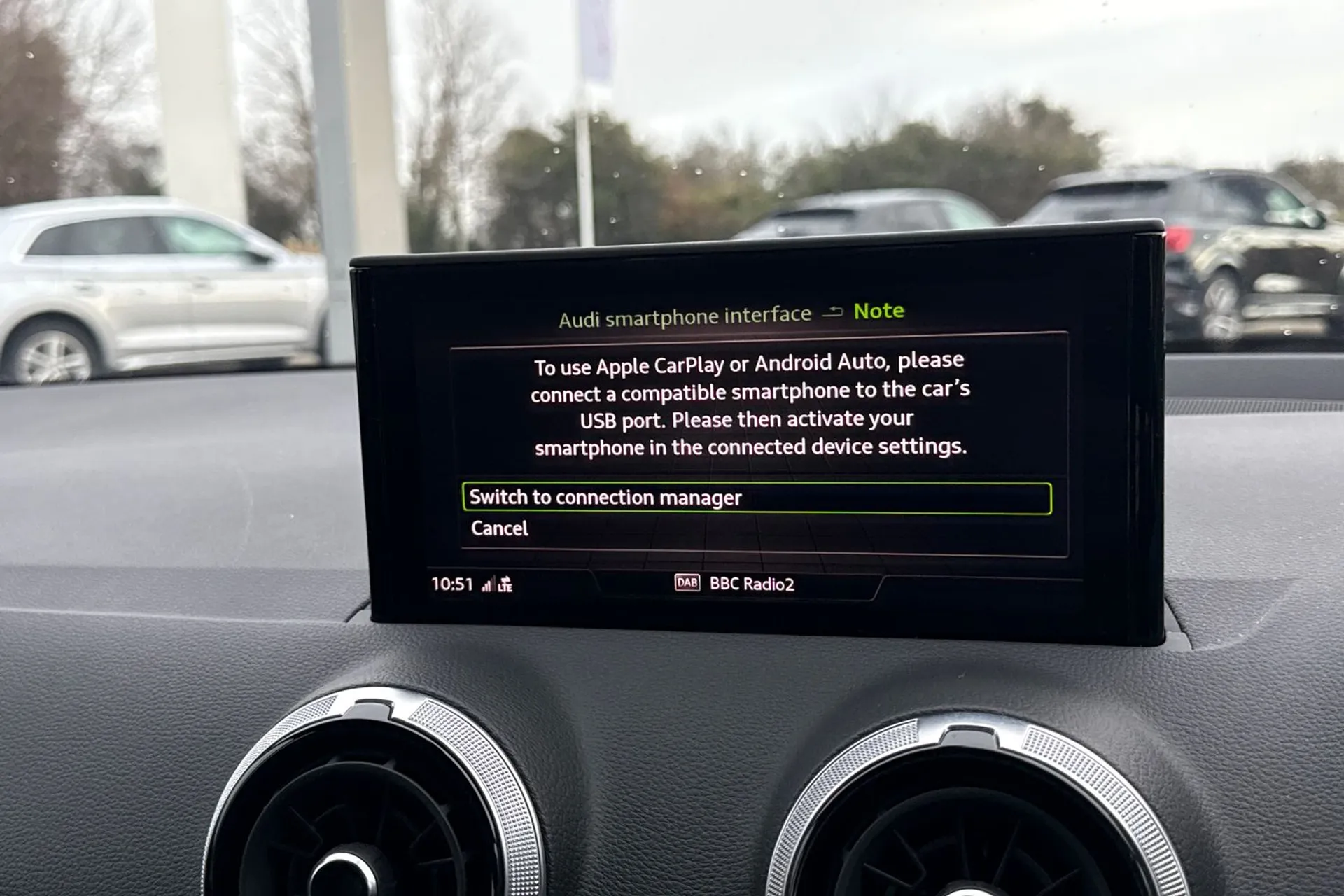 Audi Q2 thumbnail image number 37