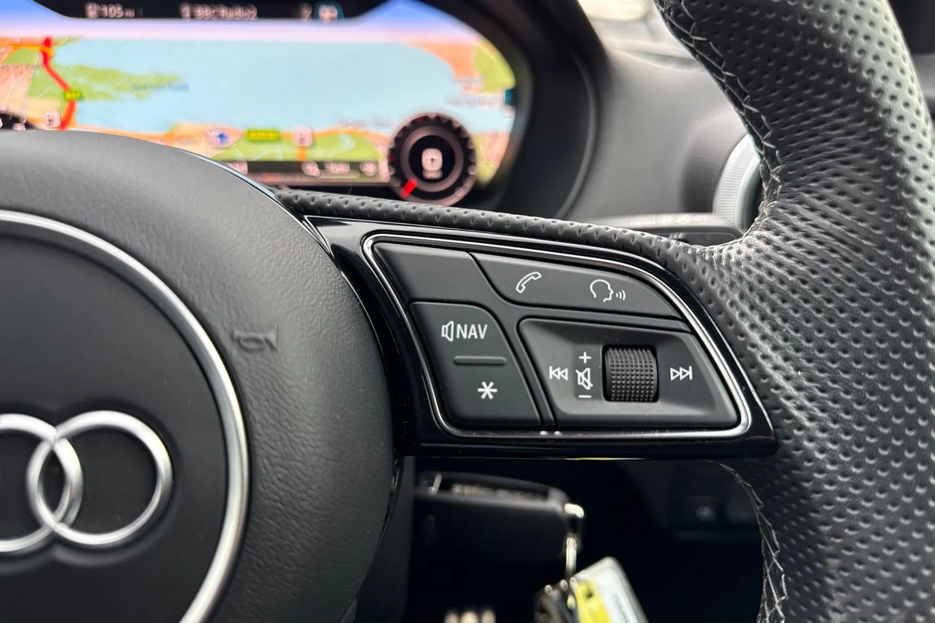 Audi Q2 thumbnail image number 45