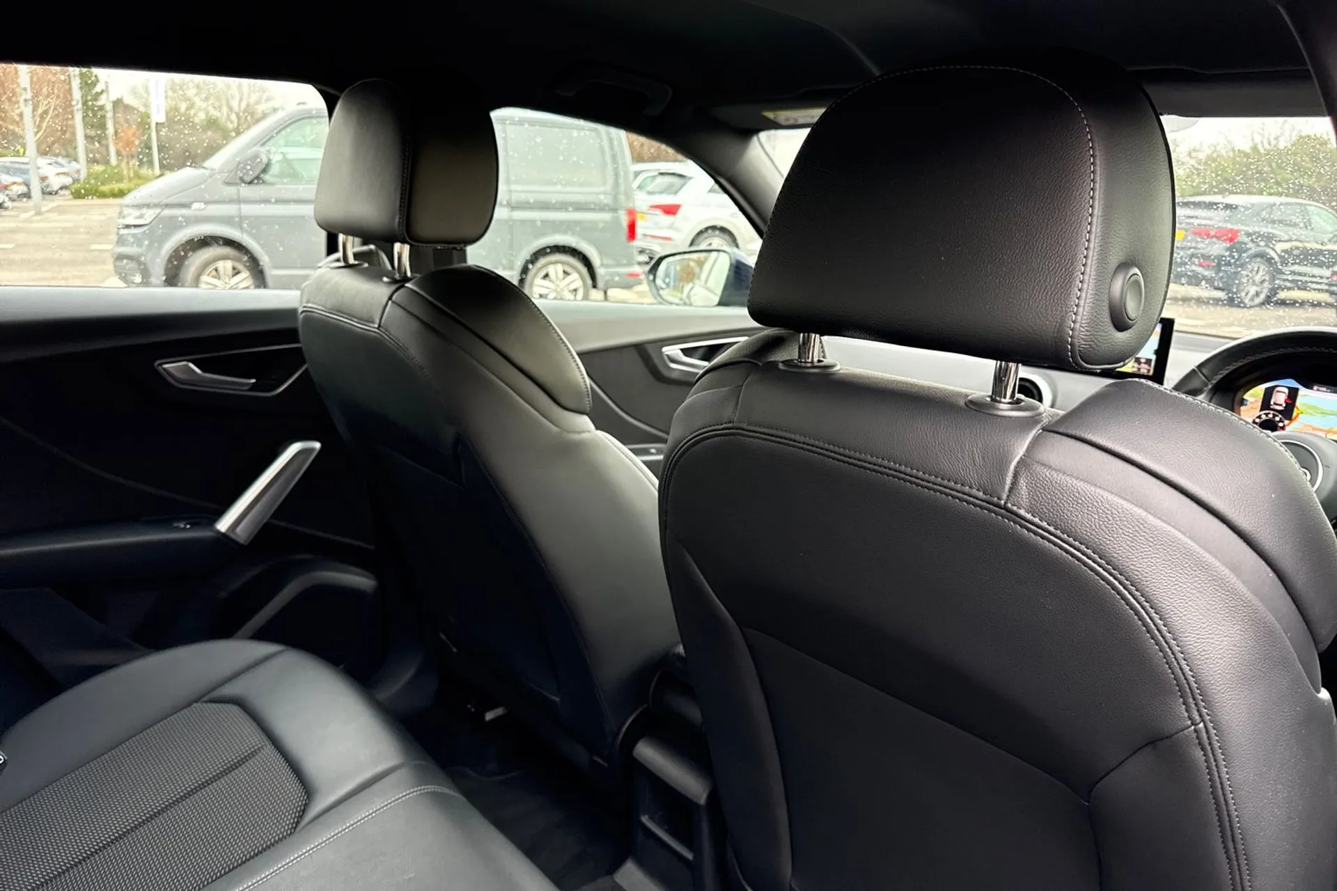 Audi Q2 thumbnail image number 23