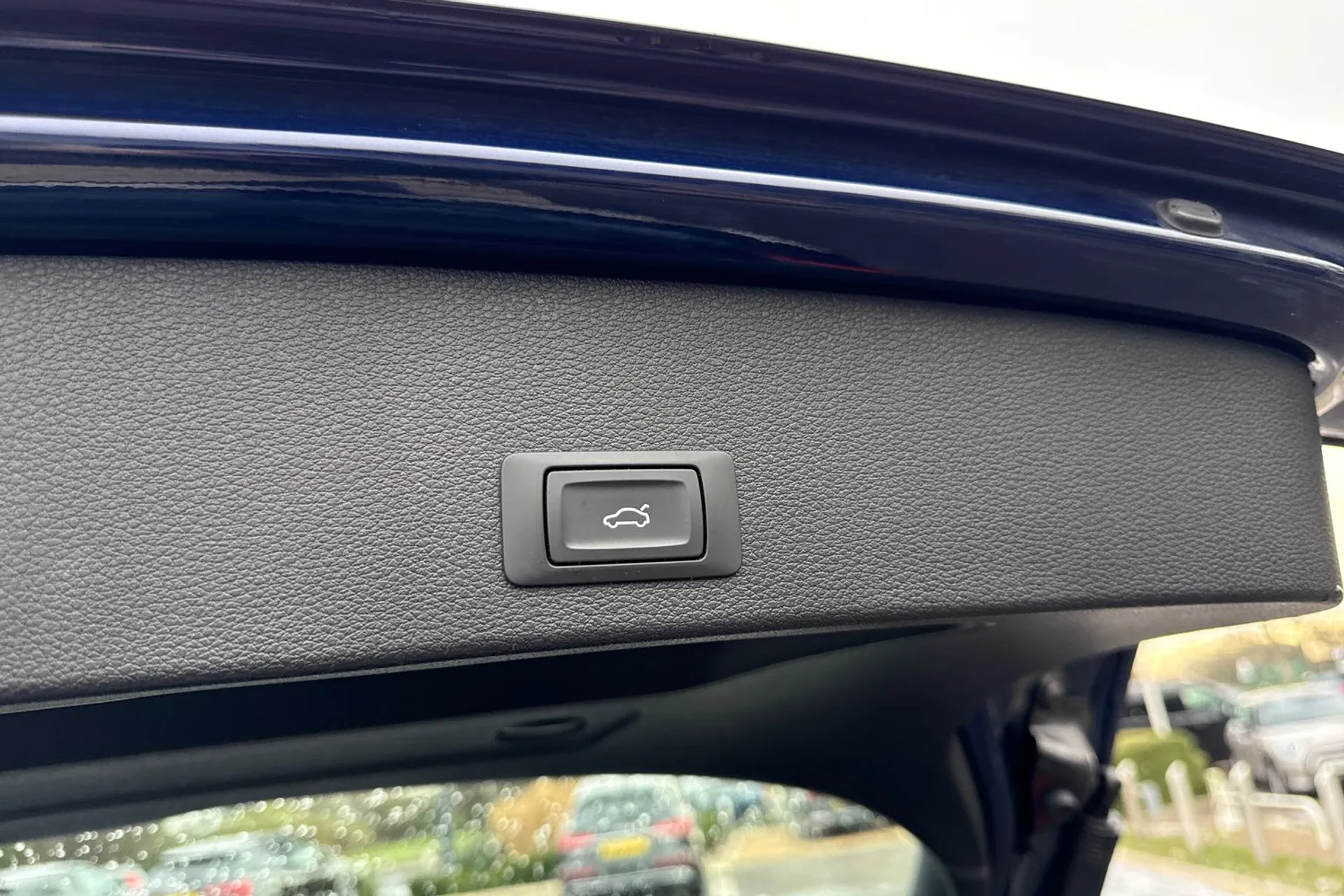 Audi Q2 thumbnail image number 19