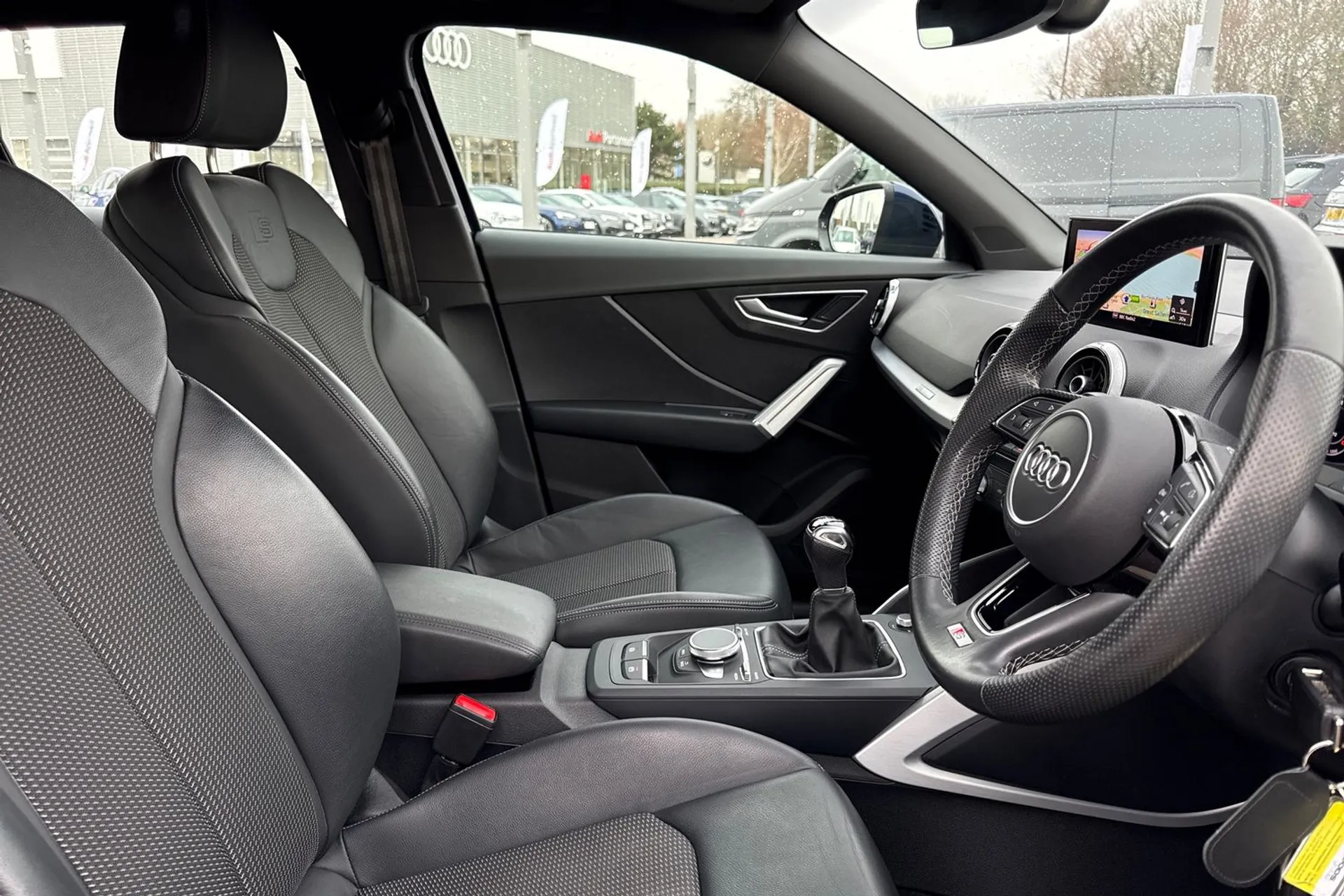 Audi Q2 thumbnail image number 25