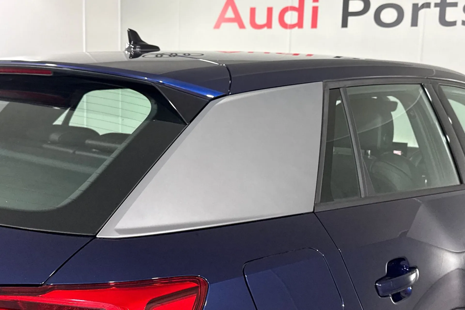 Audi Q2 thumbnail image number 9