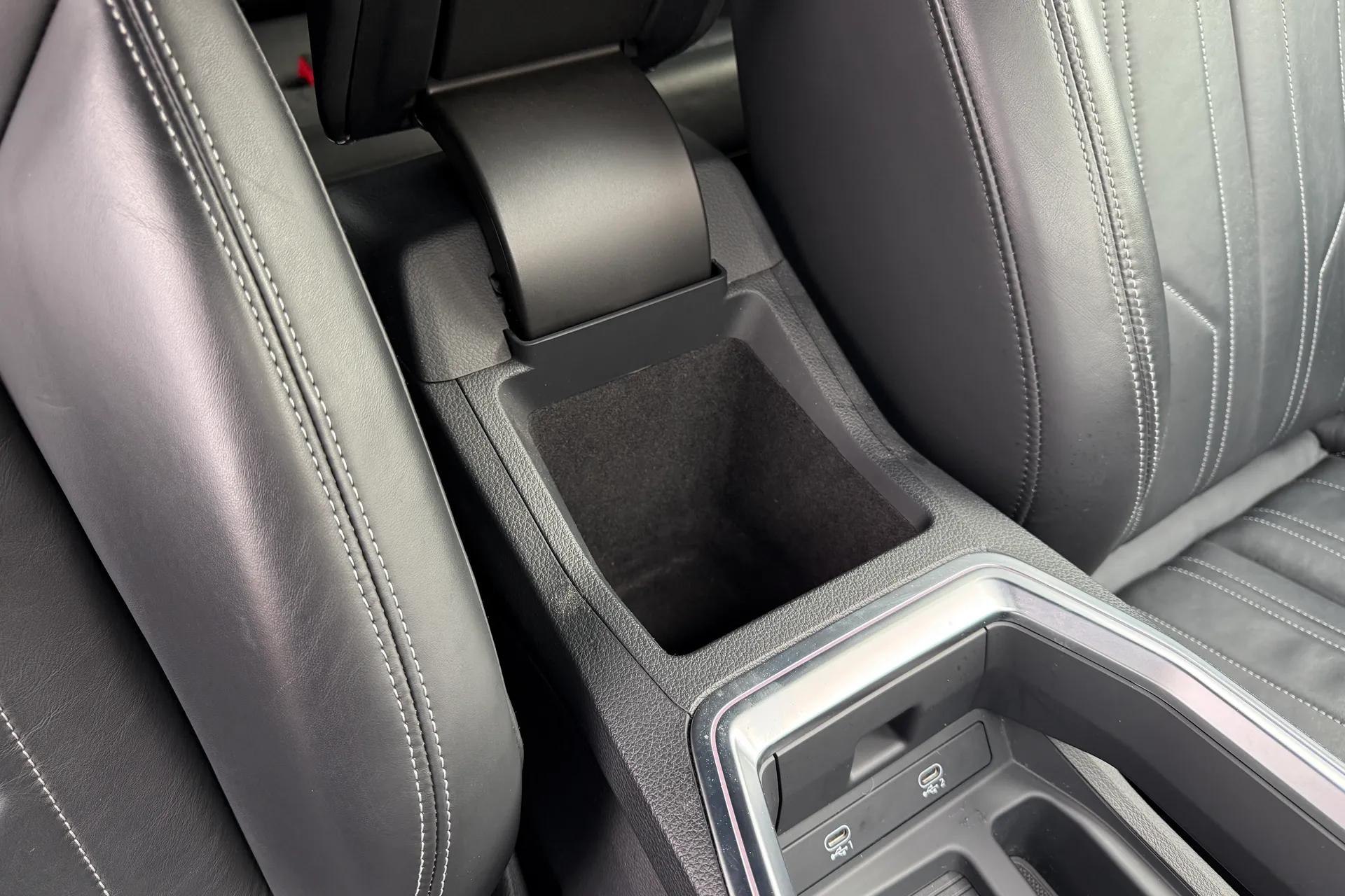 Audi e-tron thumbnail image number 47