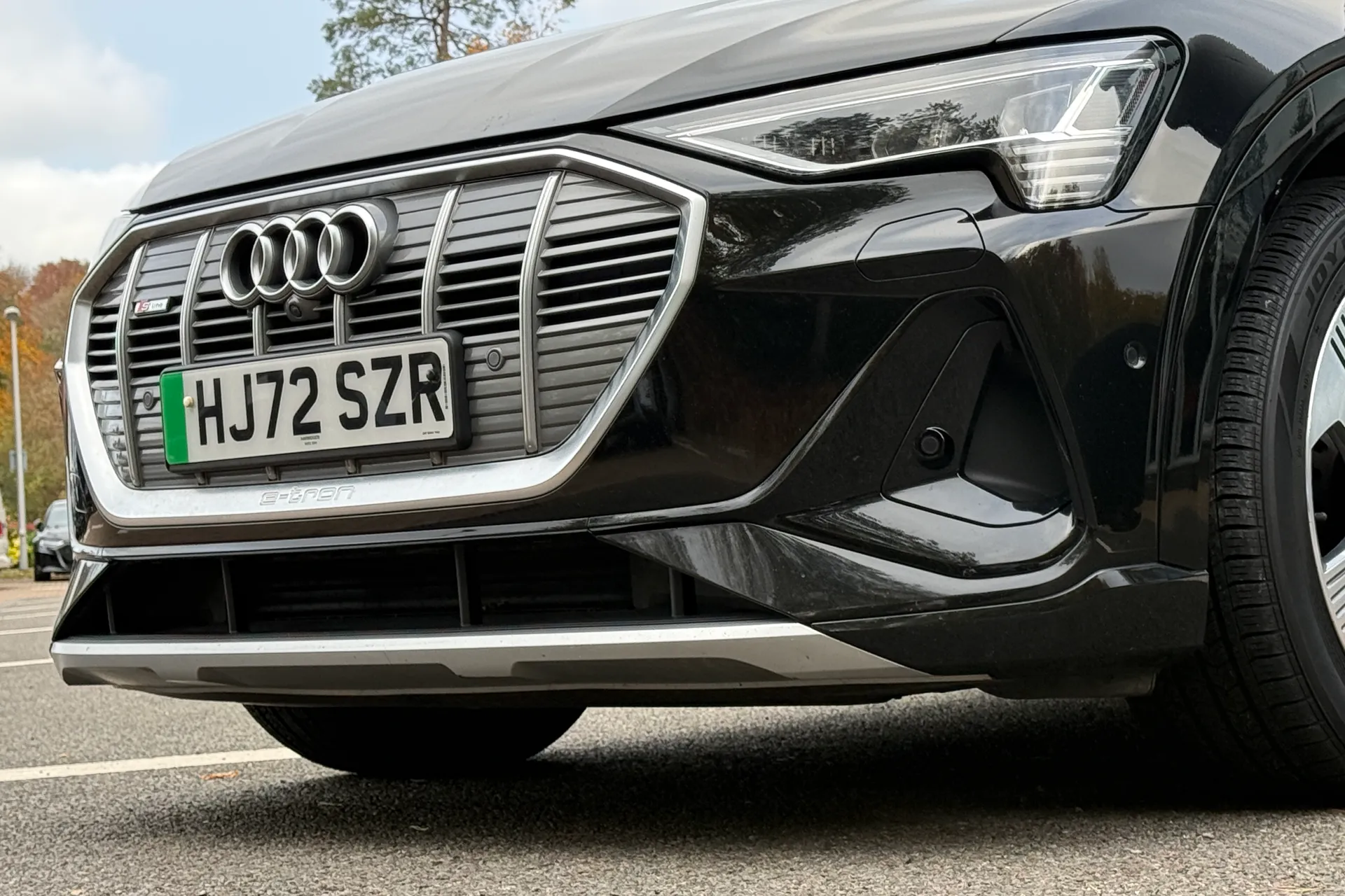 Audi e-tron thumbnail image number 25