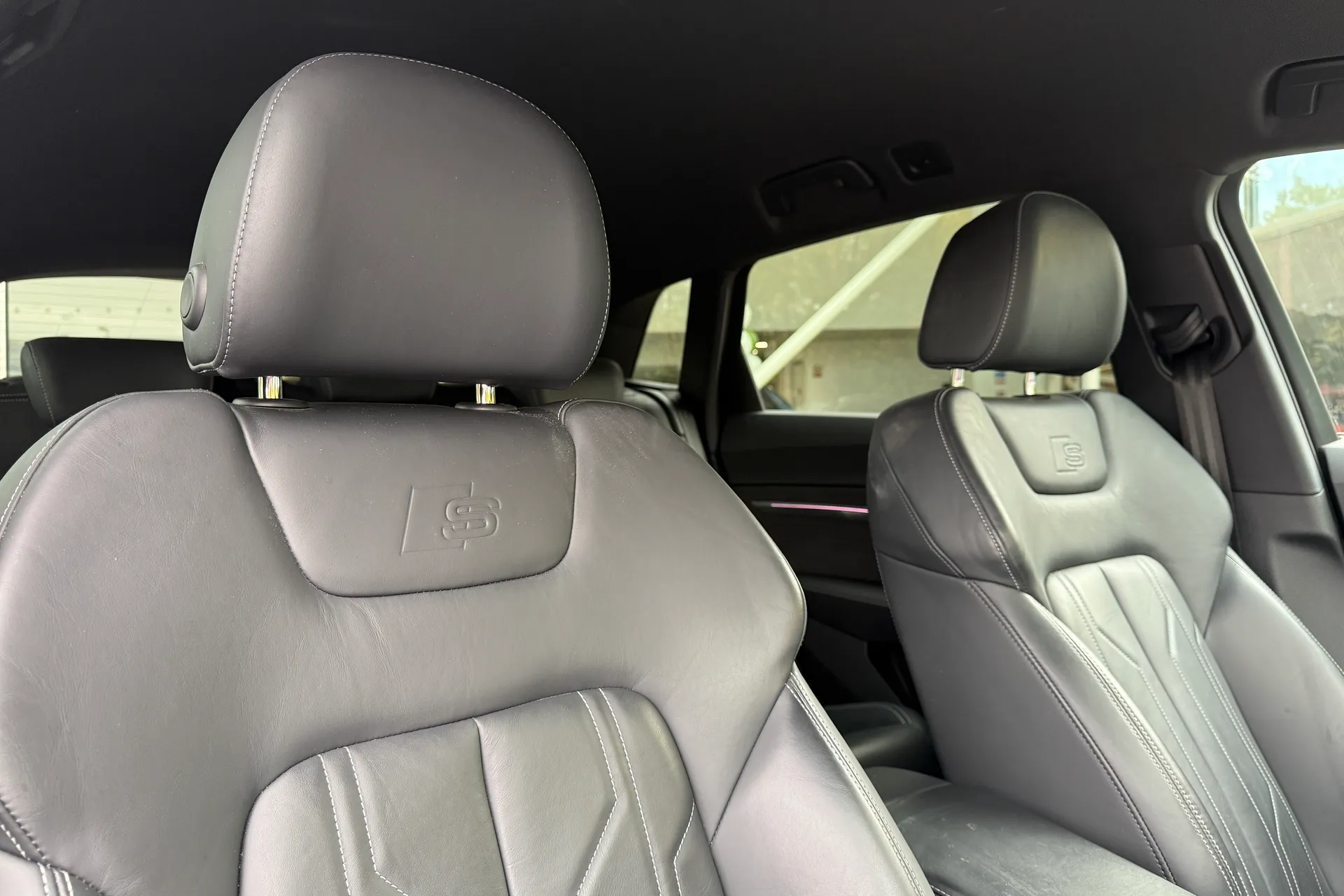 Audi e-tron thumbnail image number 41