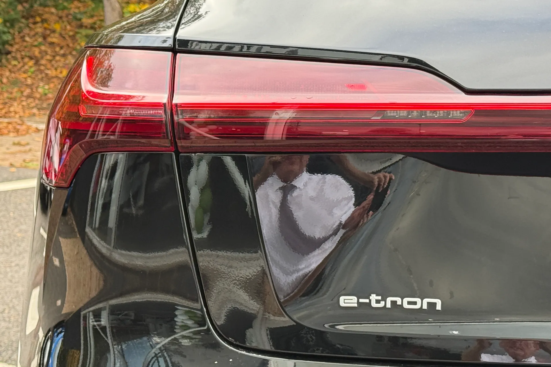 Audi e-tron thumbnail image number 18