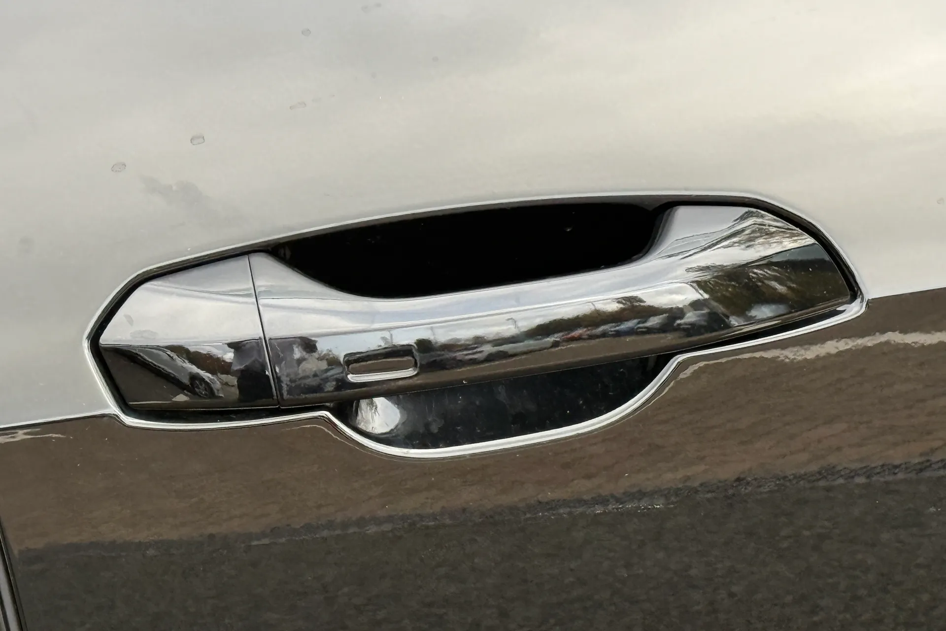 Audi e-tron thumbnail image number 13