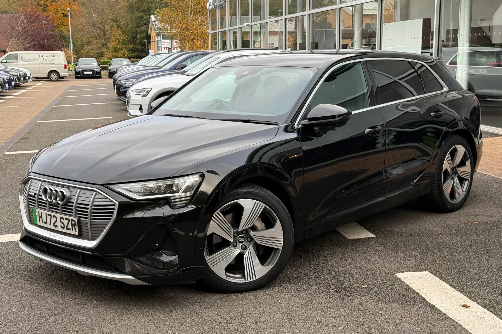 Audi e-tron thumbnail image number 27