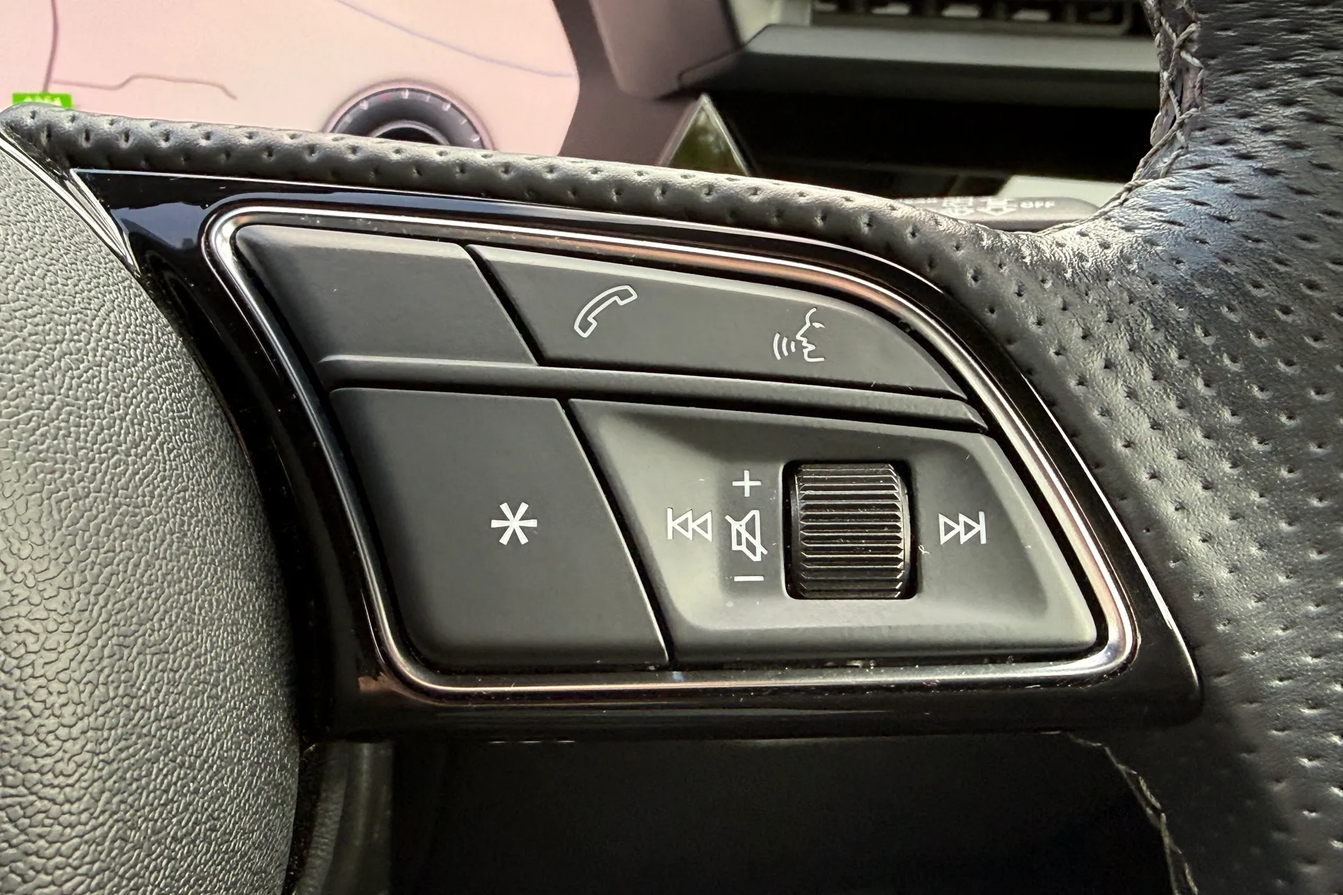 Audi A3 thumbnail image number 23