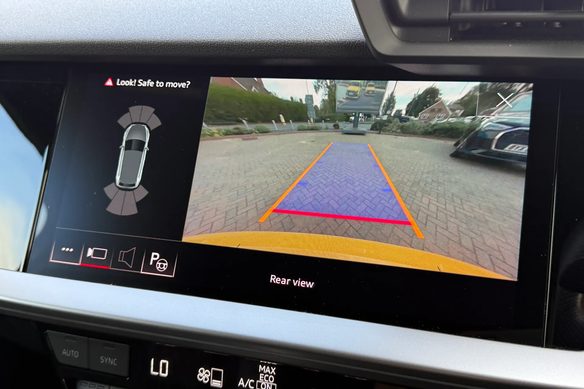 Audi A3 thumbnail image number 4