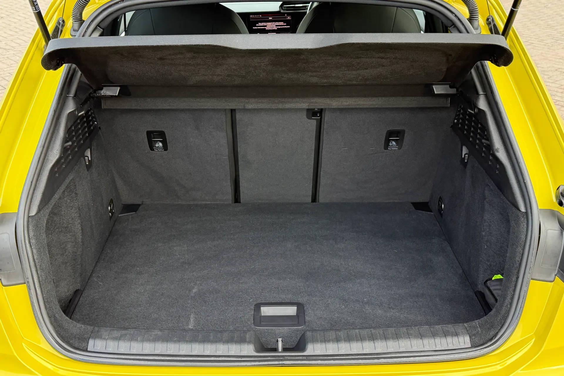 Audi A3 thumbnail image number 36