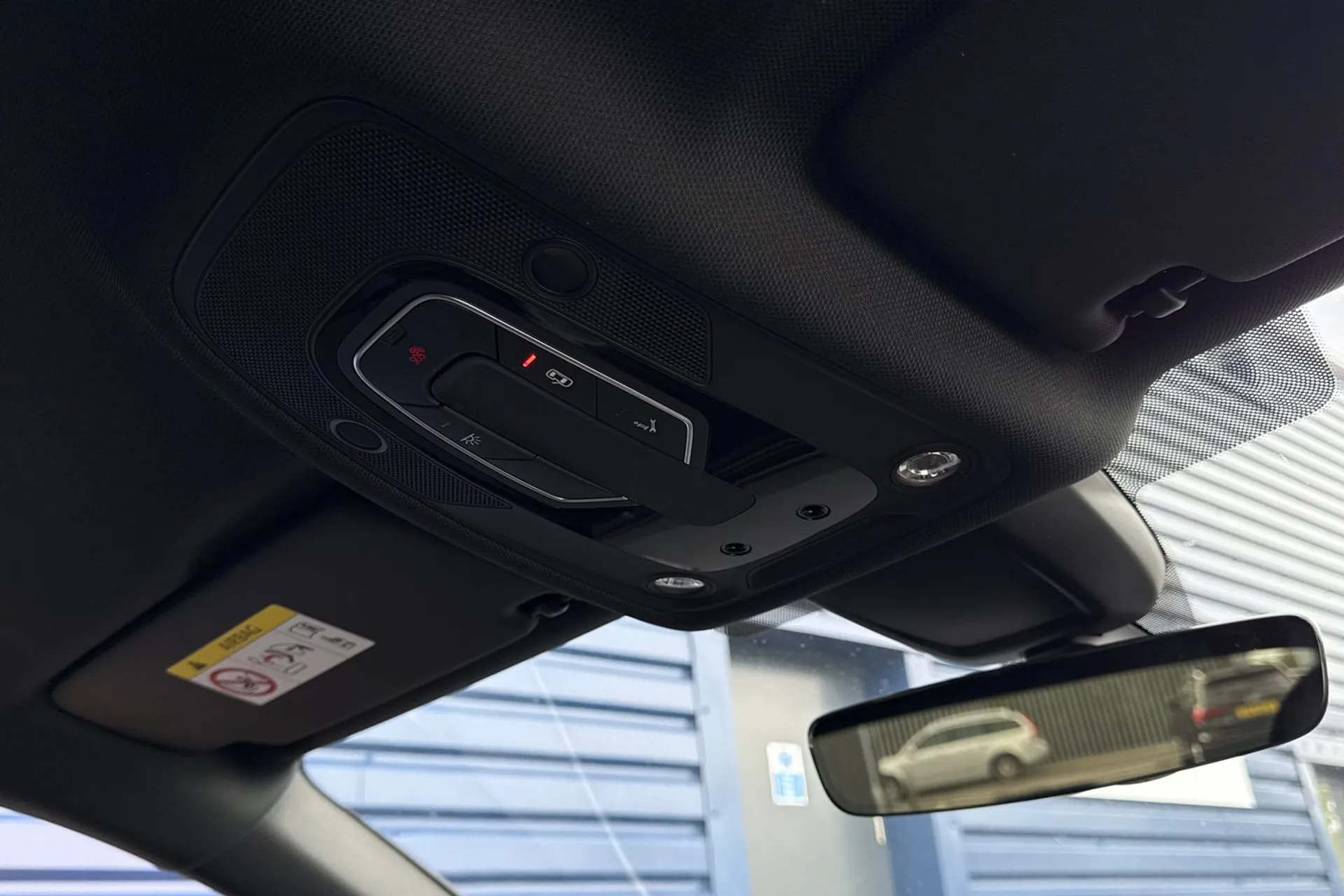 Audi A4 thumbnail image number 43