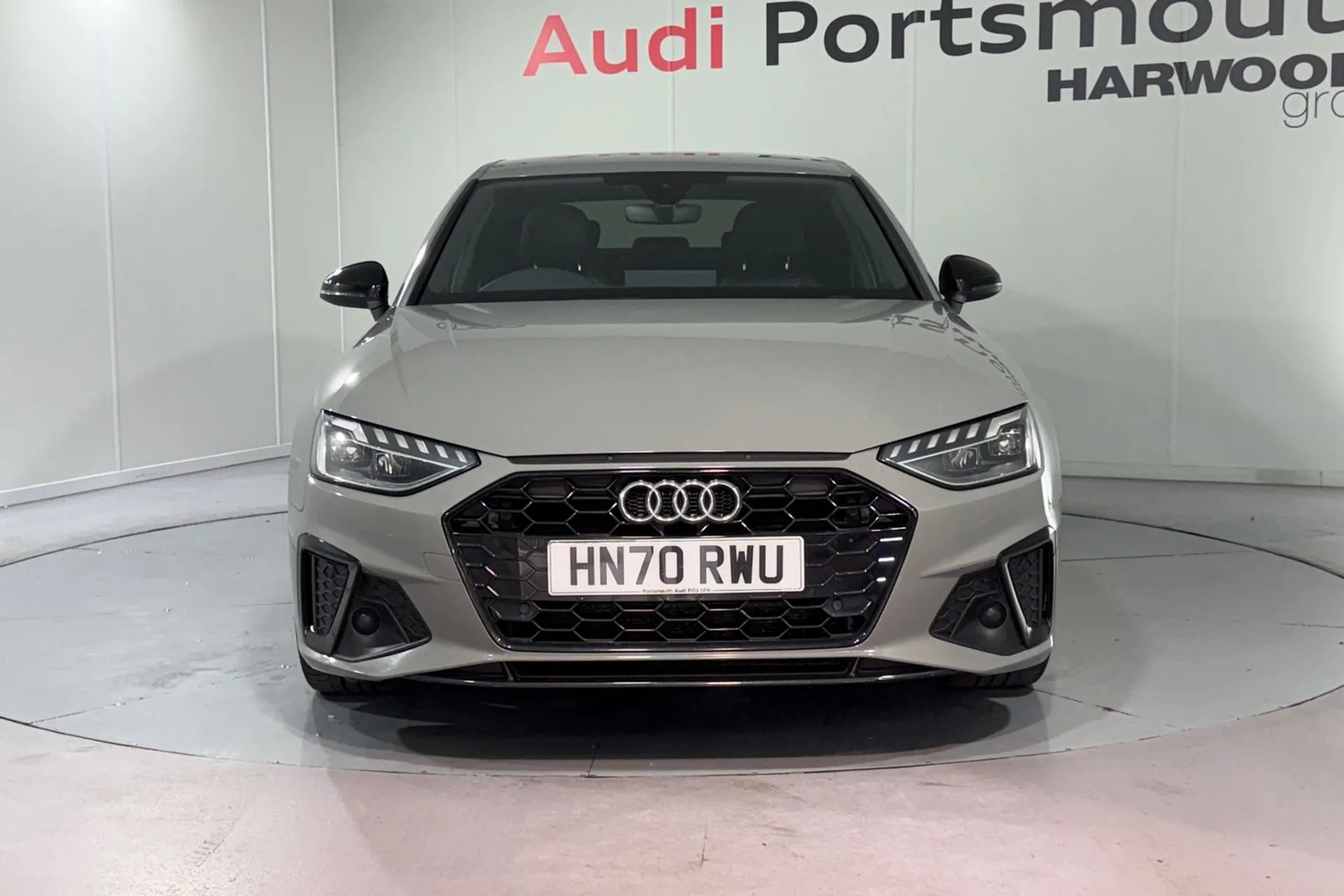 Audi A4 thumbnail image number 12