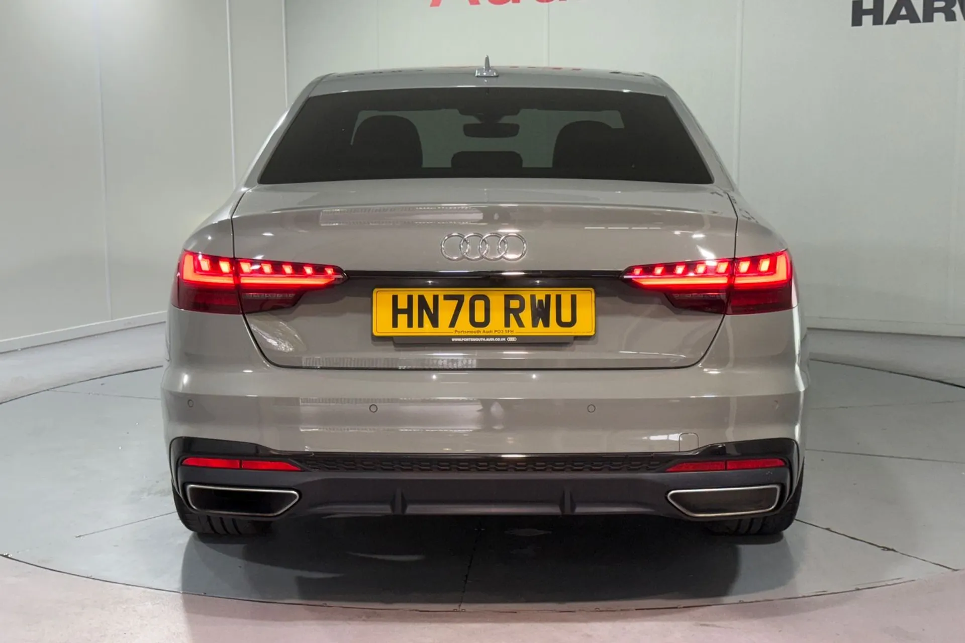 Audi A4 thumbnail image number 8