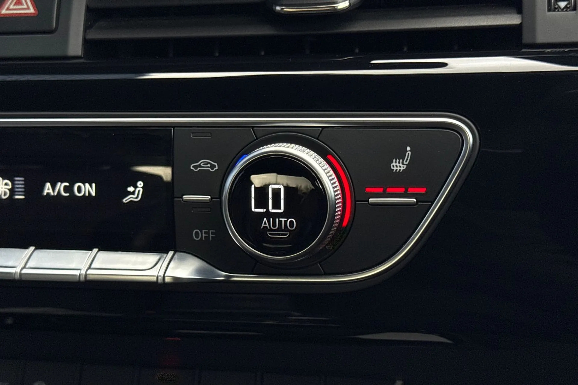 Audi A4 thumbnail image number 34