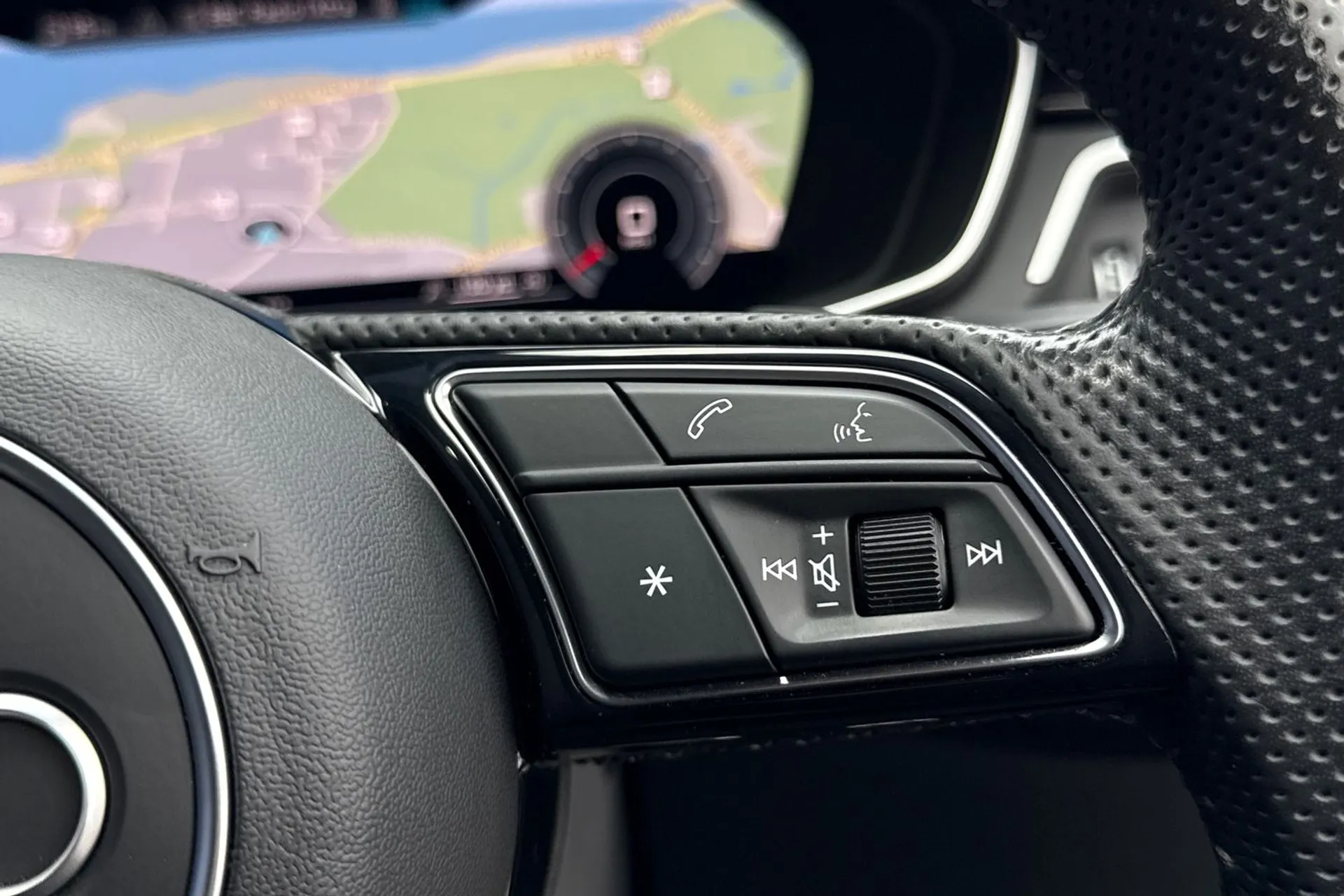 Audi A4 thumbnail image number 39