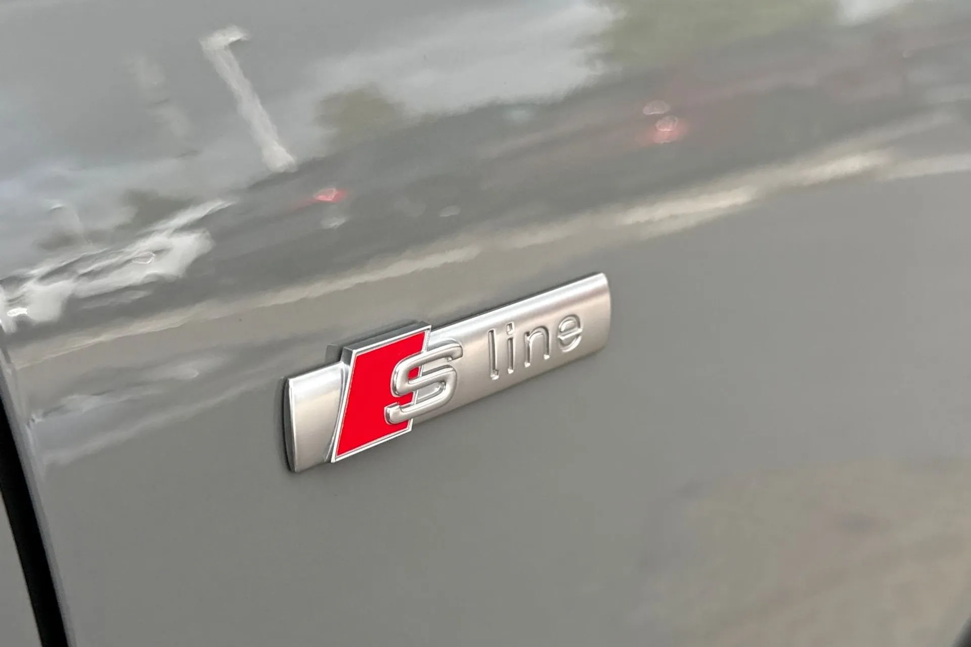 Audi A4 thumbnail image number 20