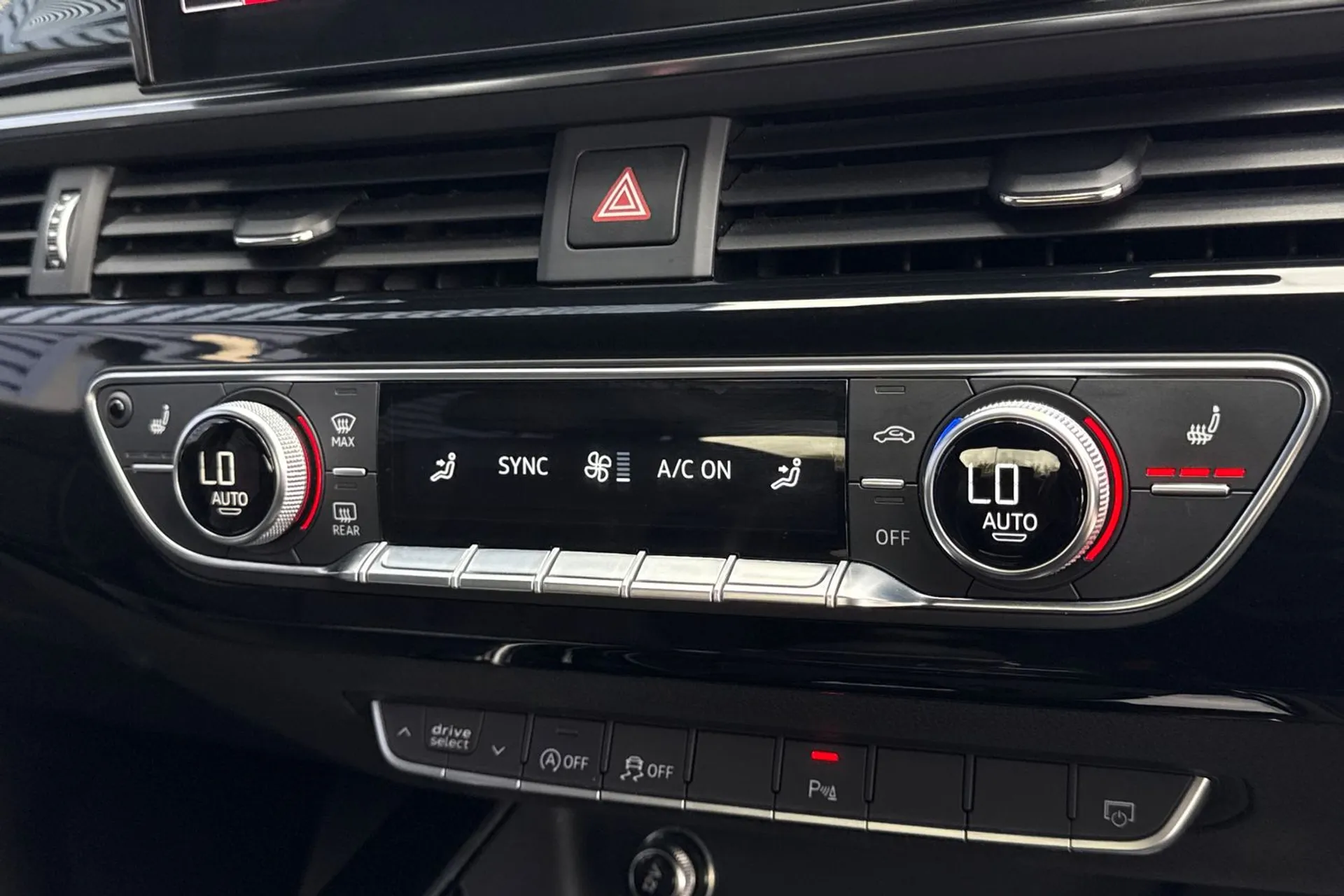 Audi A4 thumbnail image number 40