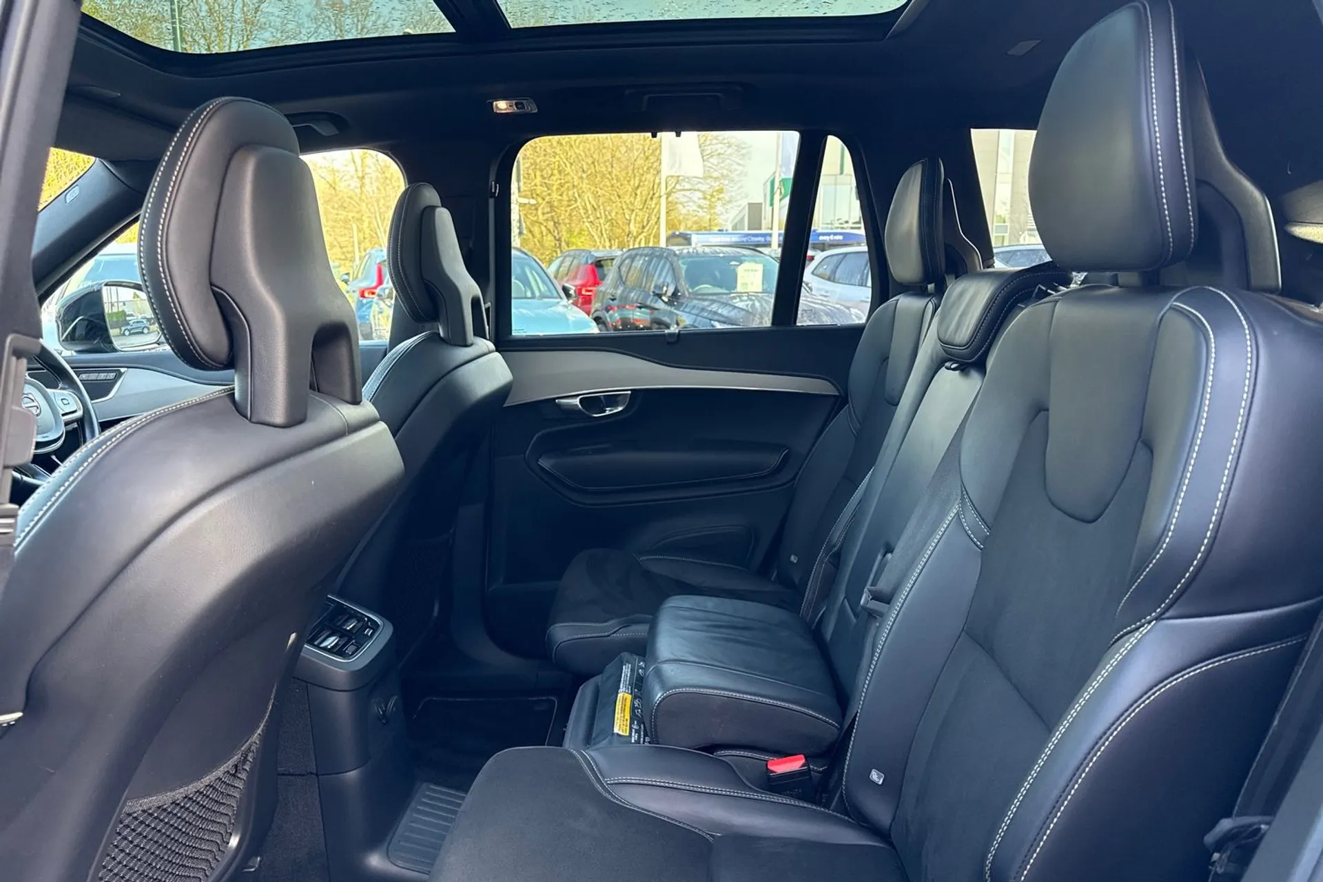 Volvo XC90 thumbnail image number 33