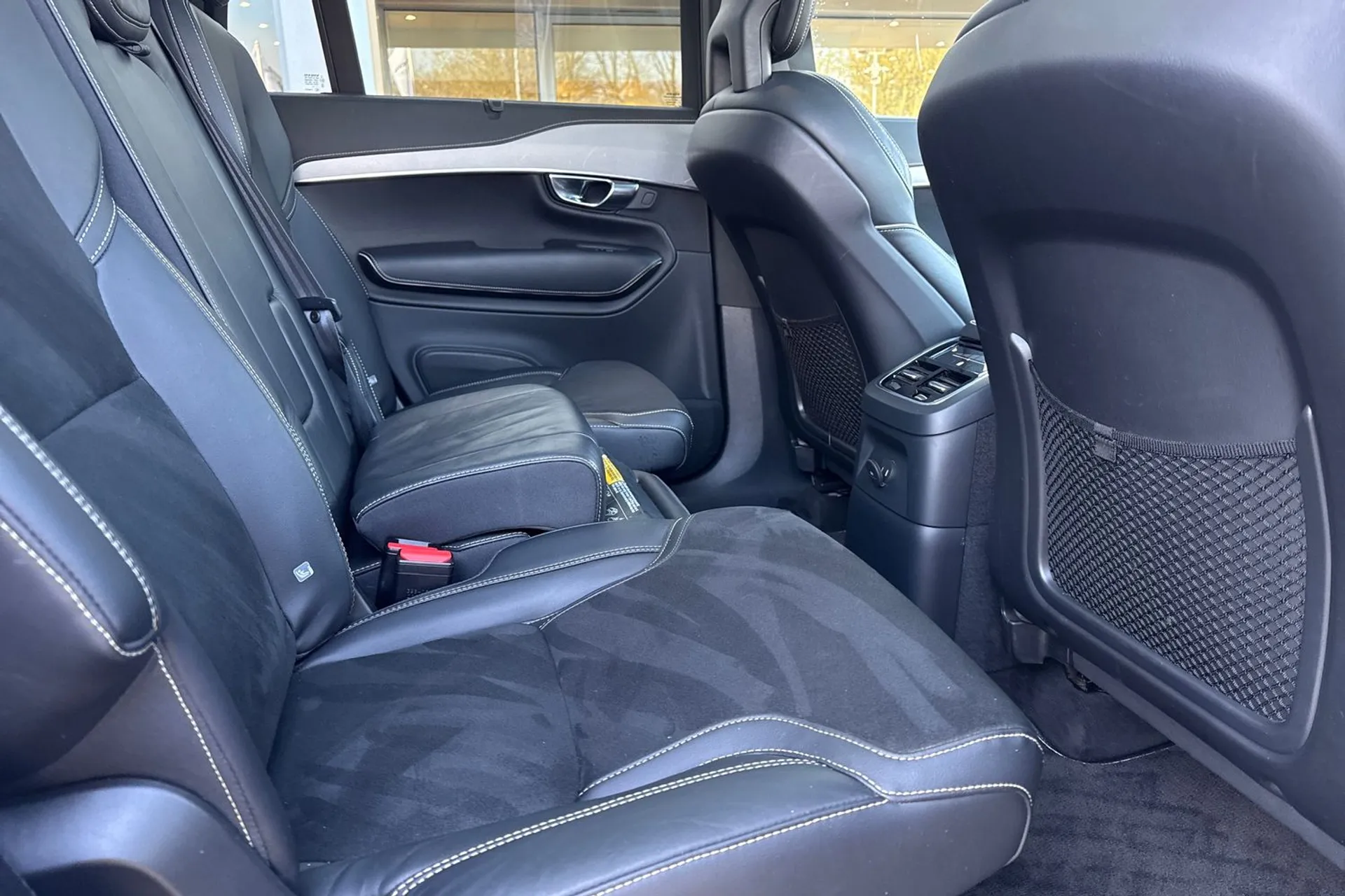 Volvo XC90 thumbnail image number 27