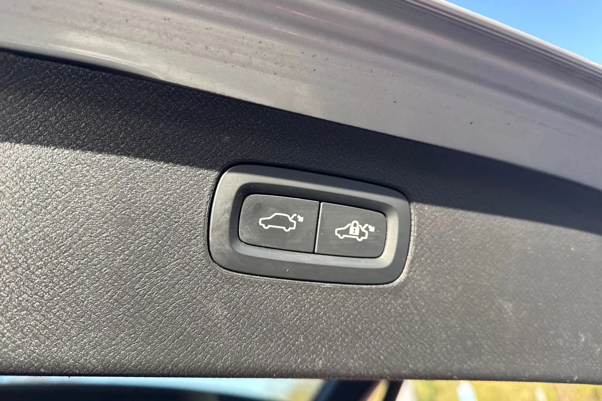 Volvo XC90 thumbnail image number 22