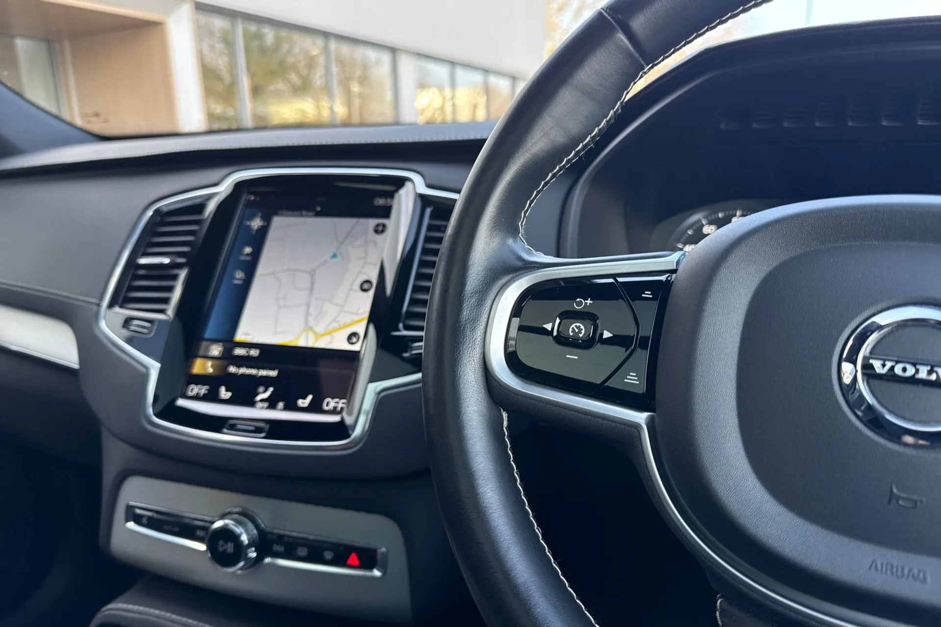 Volvo XC90 thumbnail image number 39