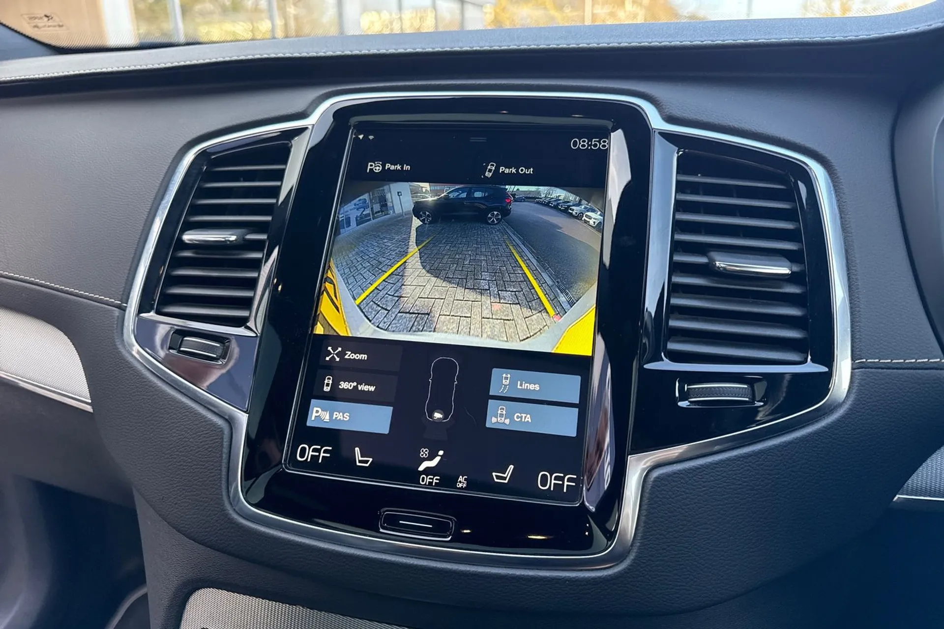 Volvo XC90 thumbnail image number 41