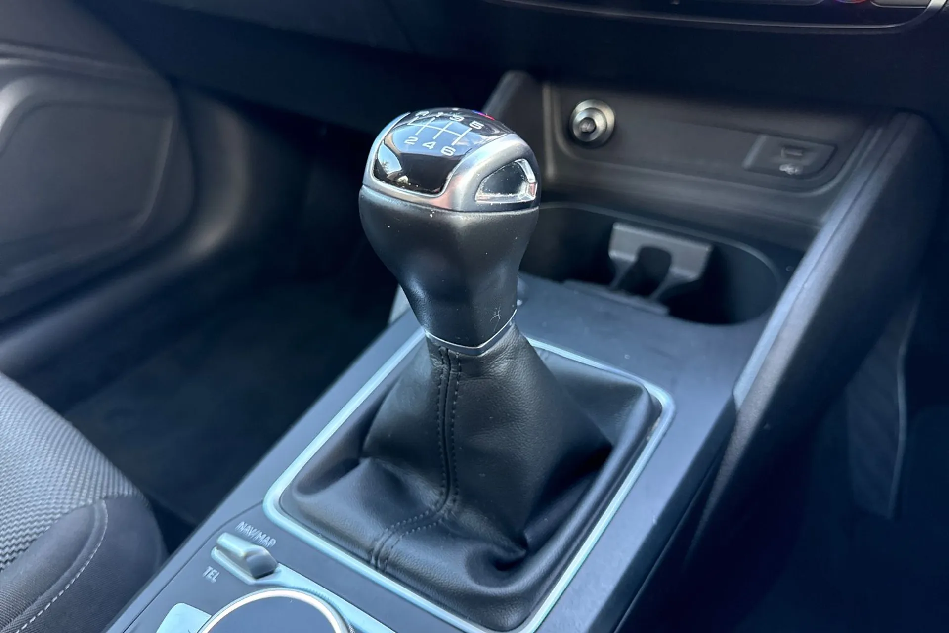 Audi Q2 thumbnail image number 35