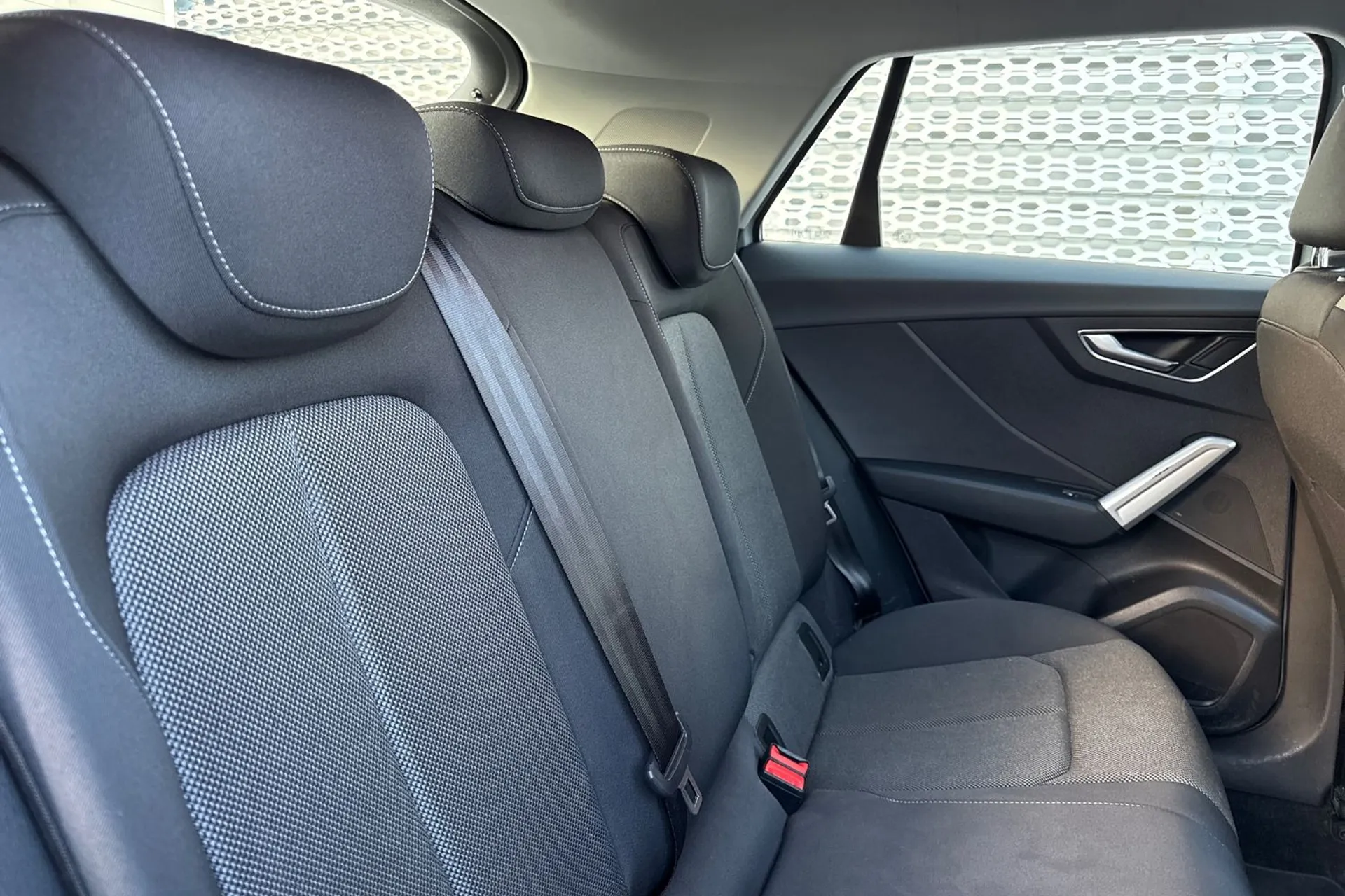 Audi Q2 thumbnail image number 24