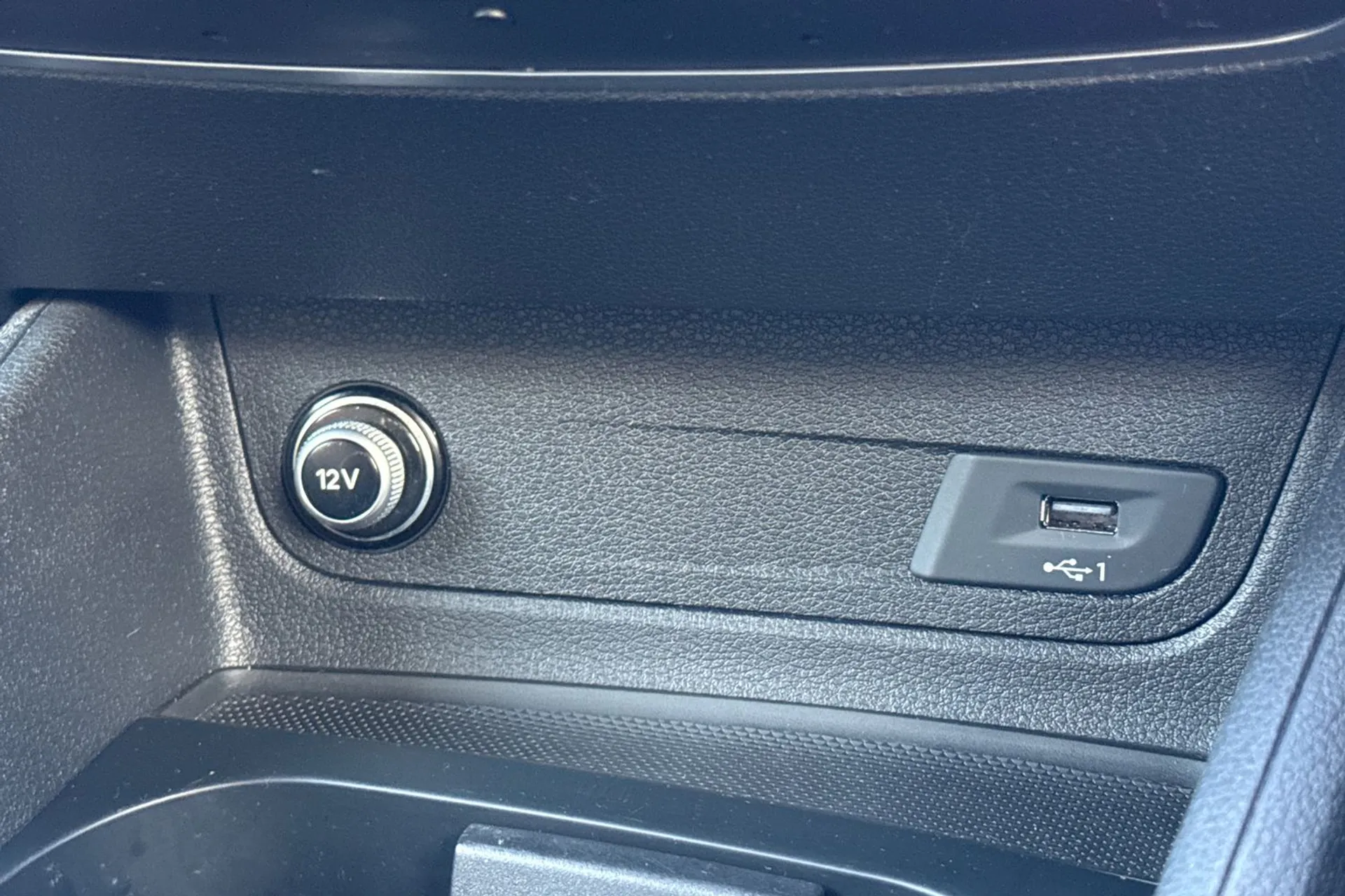 Audi Q2 thumbnail image number 46