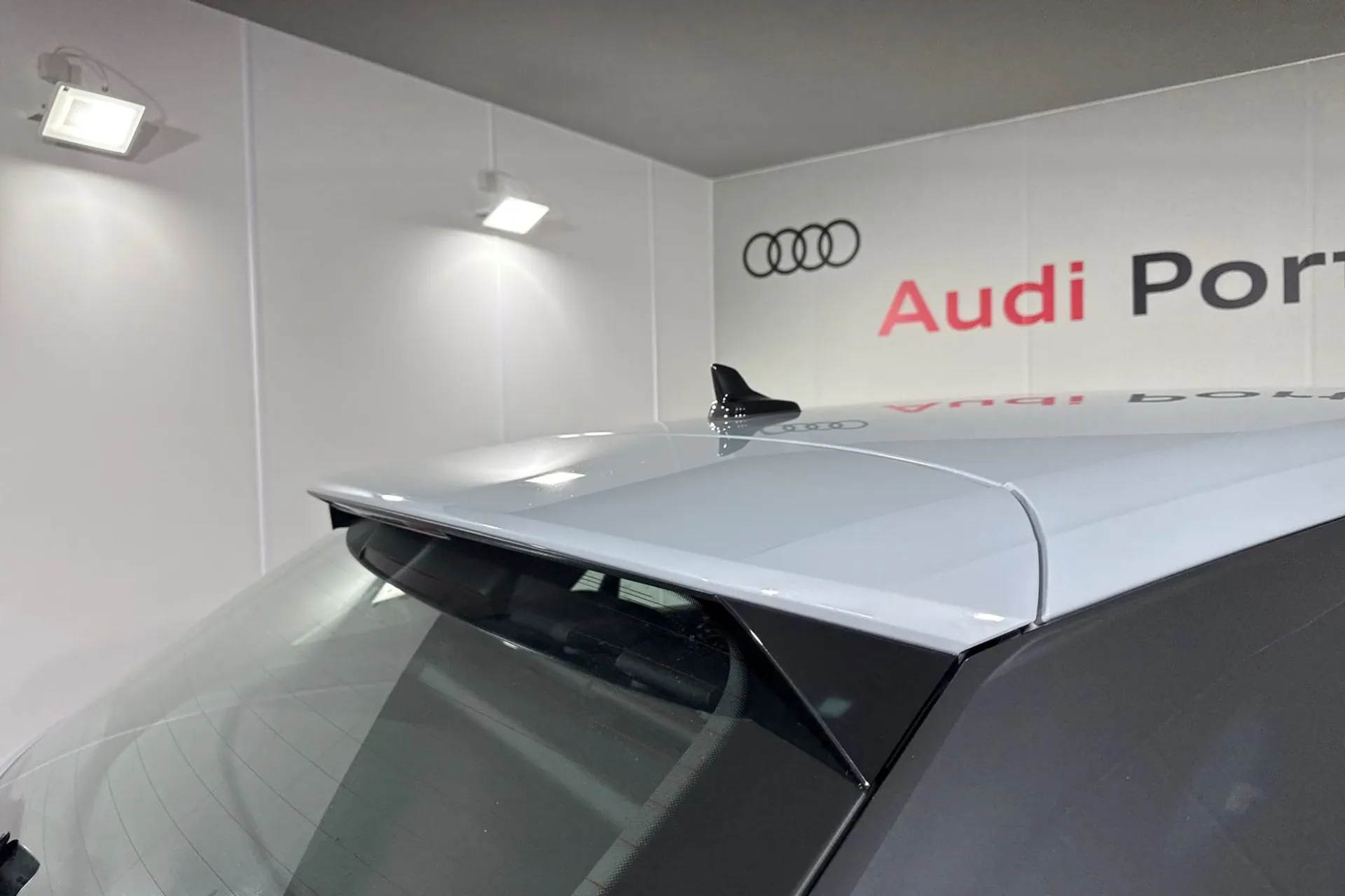 Audi Q2 thumbnail image number 15