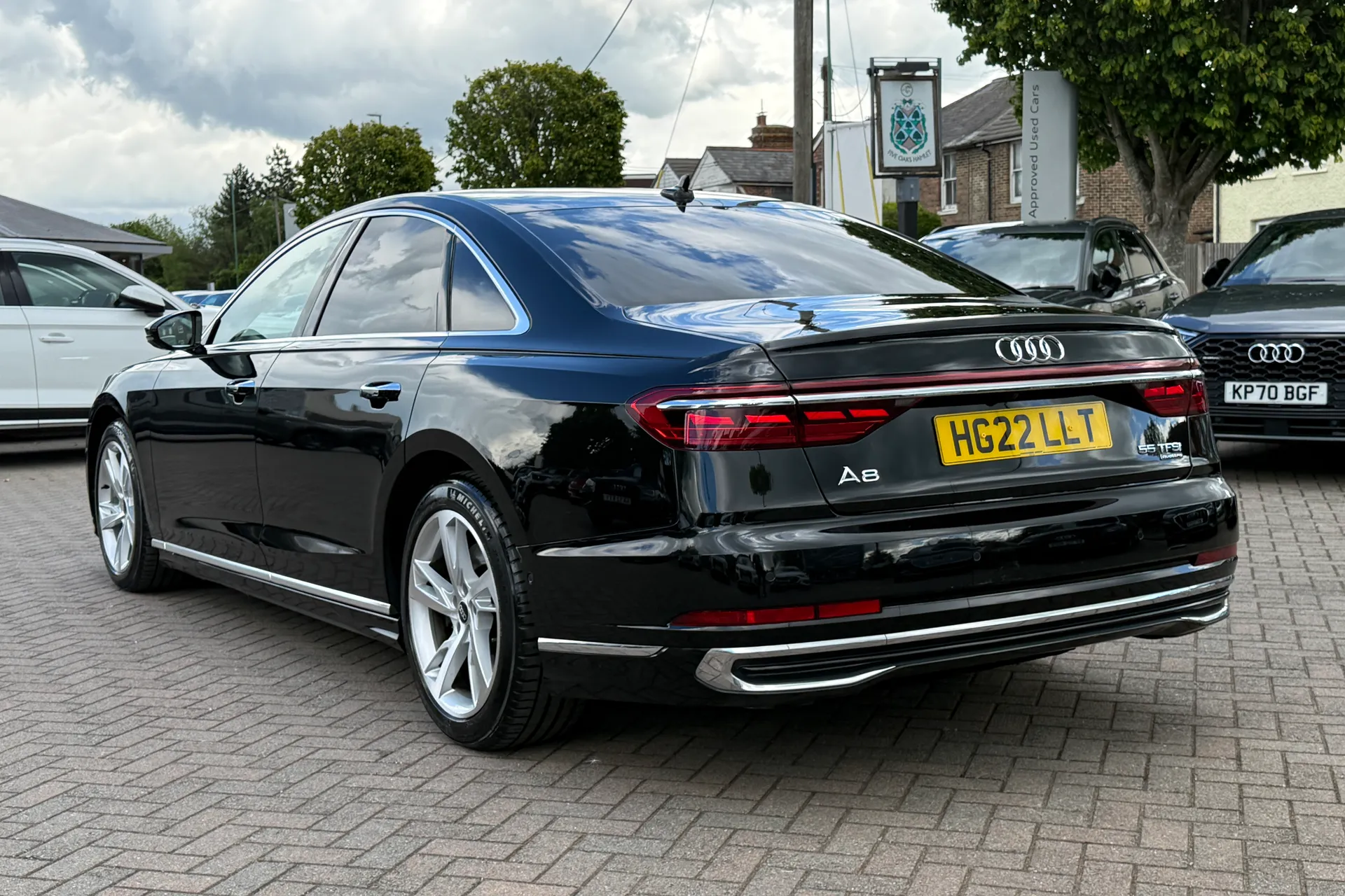 Audi A8 thumbnail image number 44